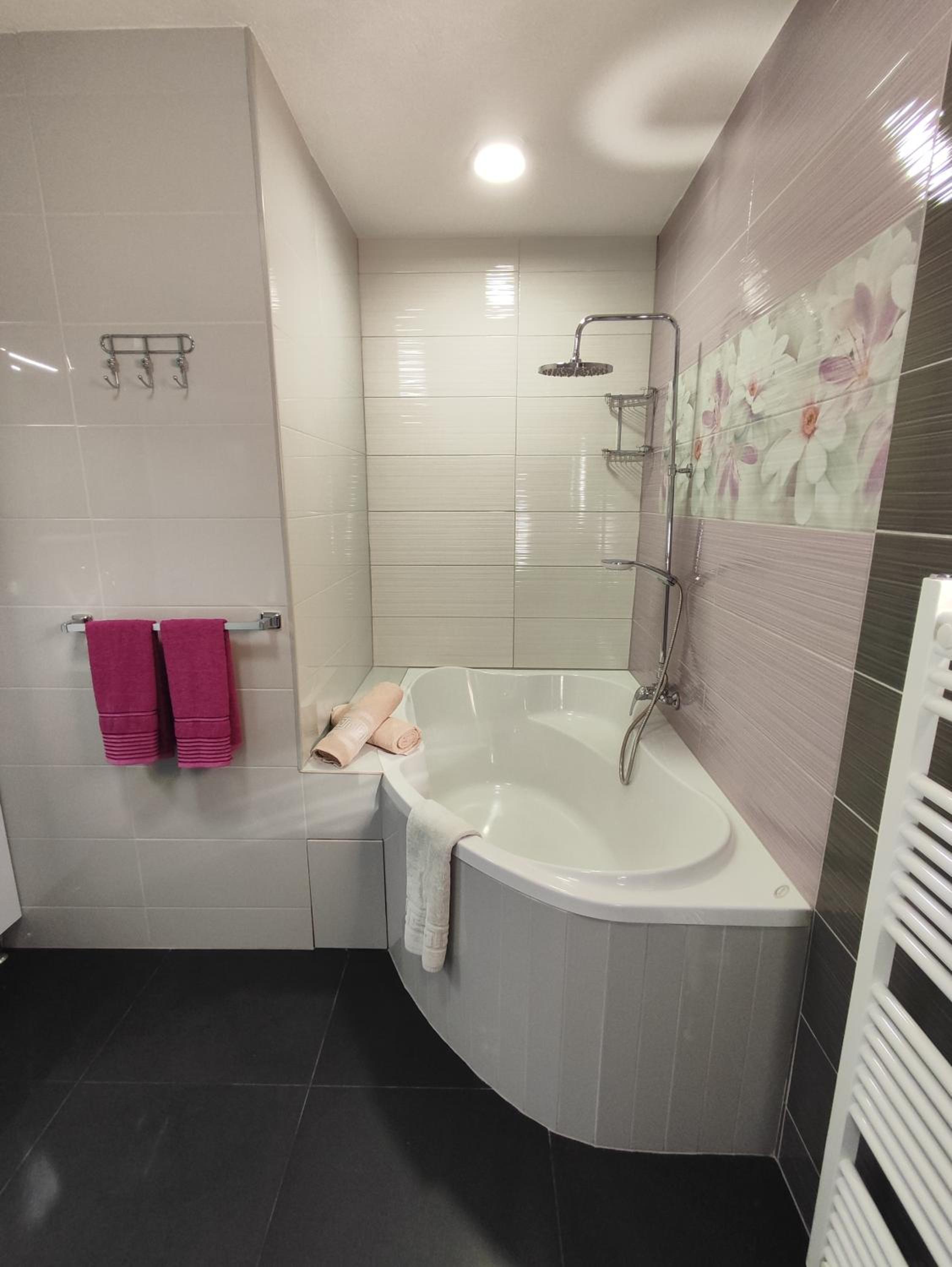 Two-Bedroom Apartment - Photo 12