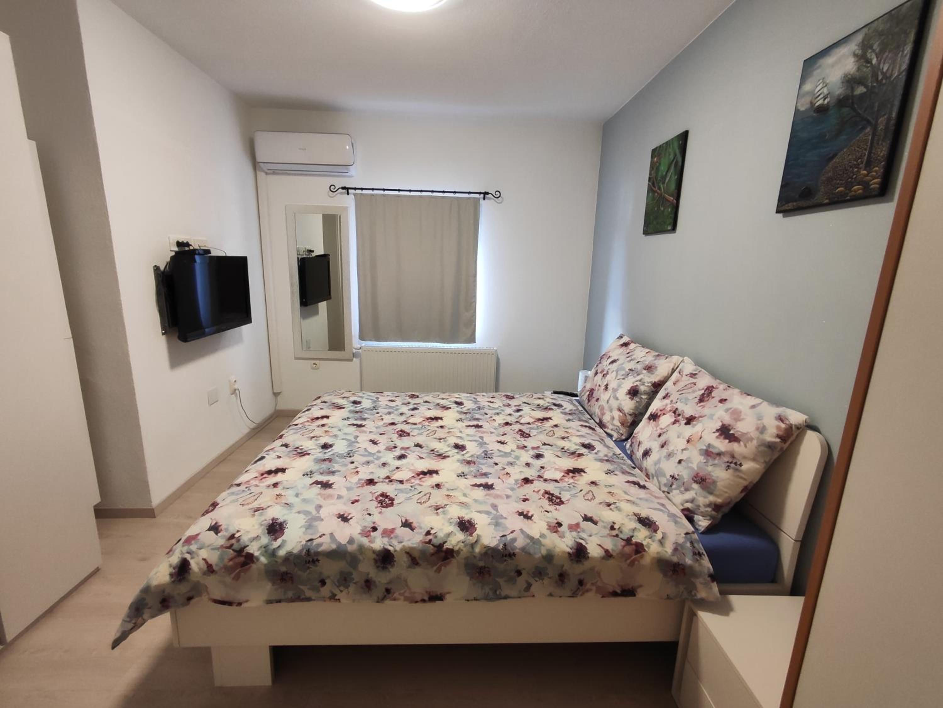 Two-Bedroom Apartment - Photo 15