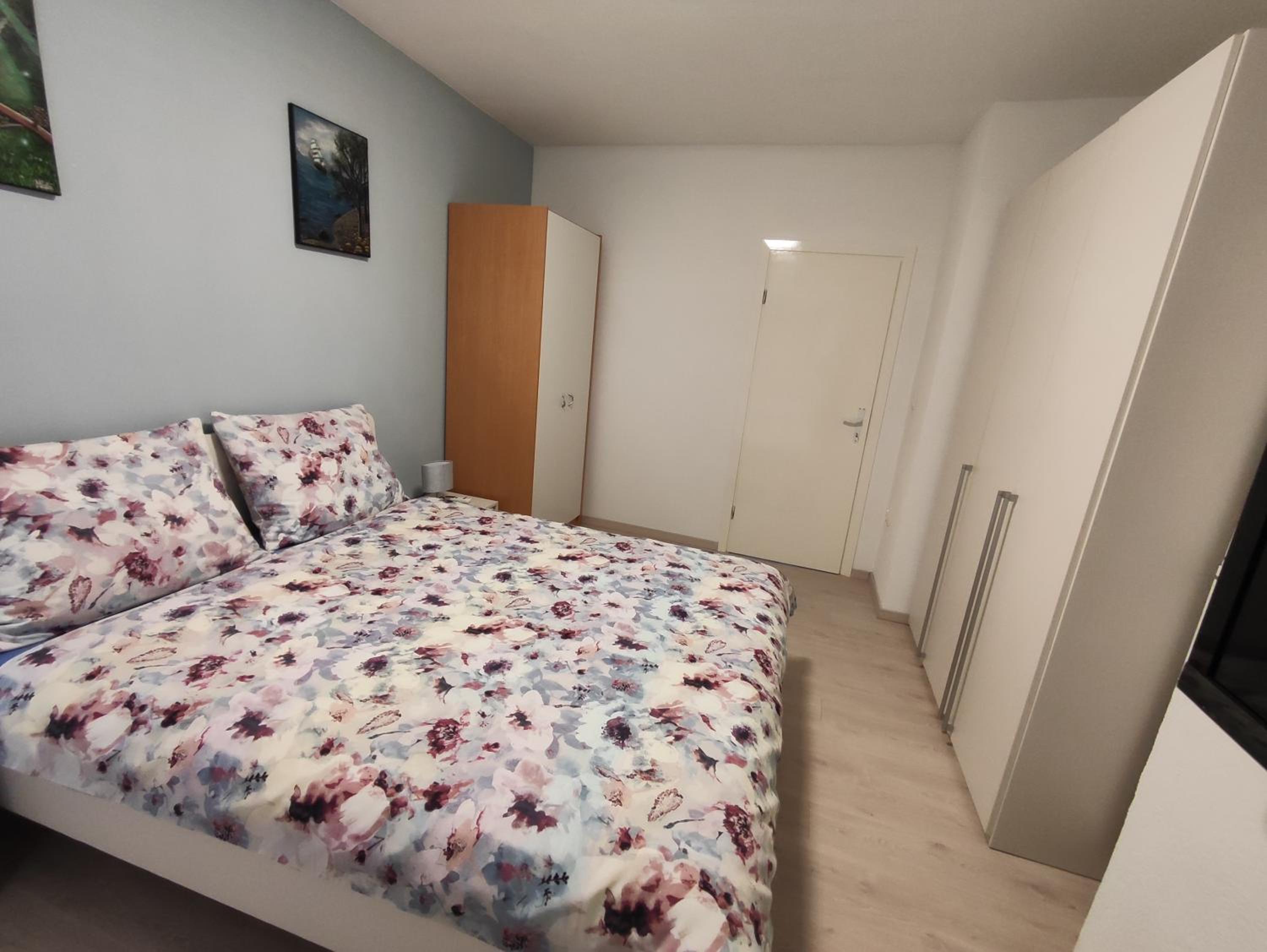 Two-Bedroom Apartment - Photo 16
