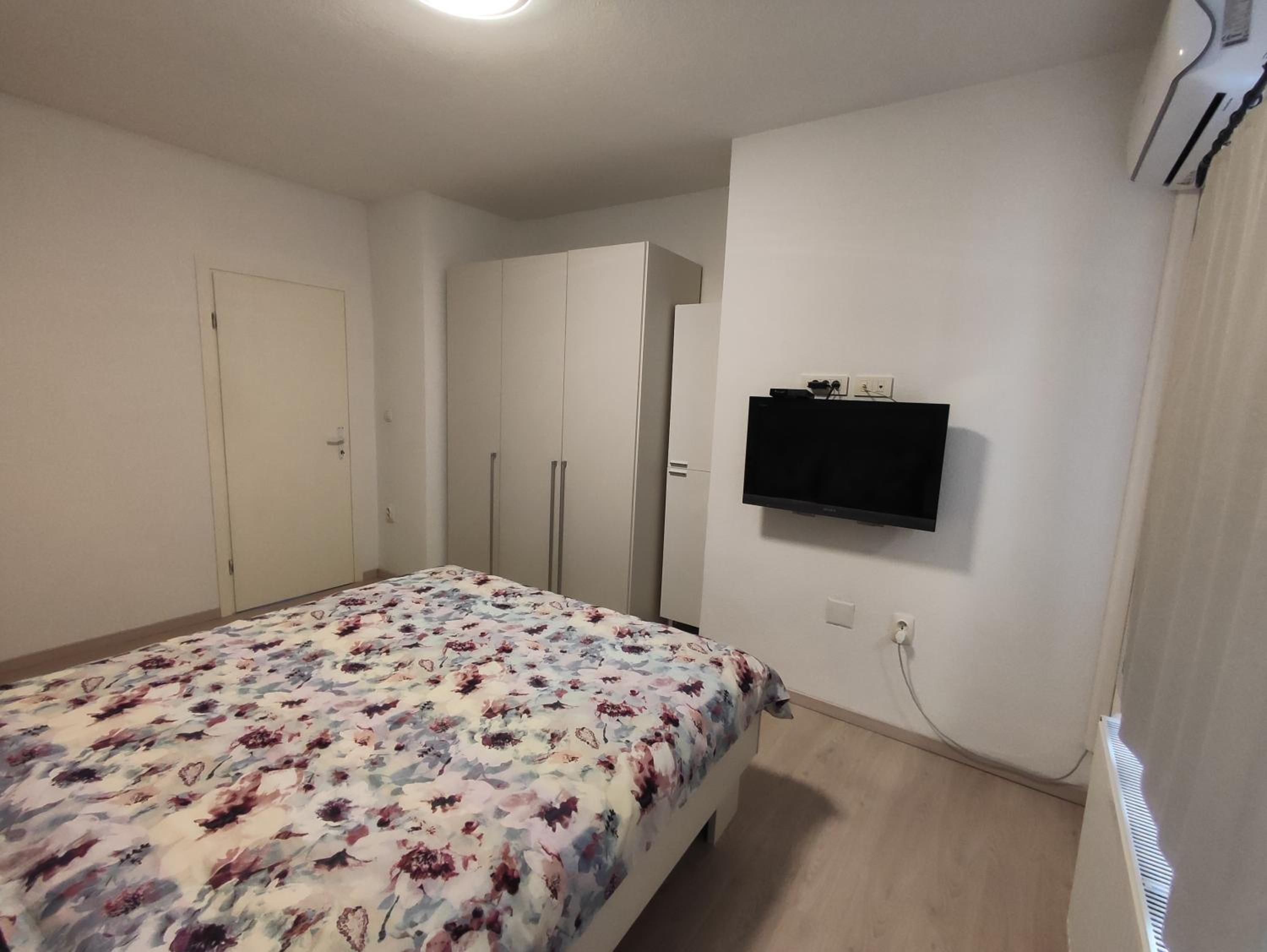 Two-Bedroom Apartment - Photo 17