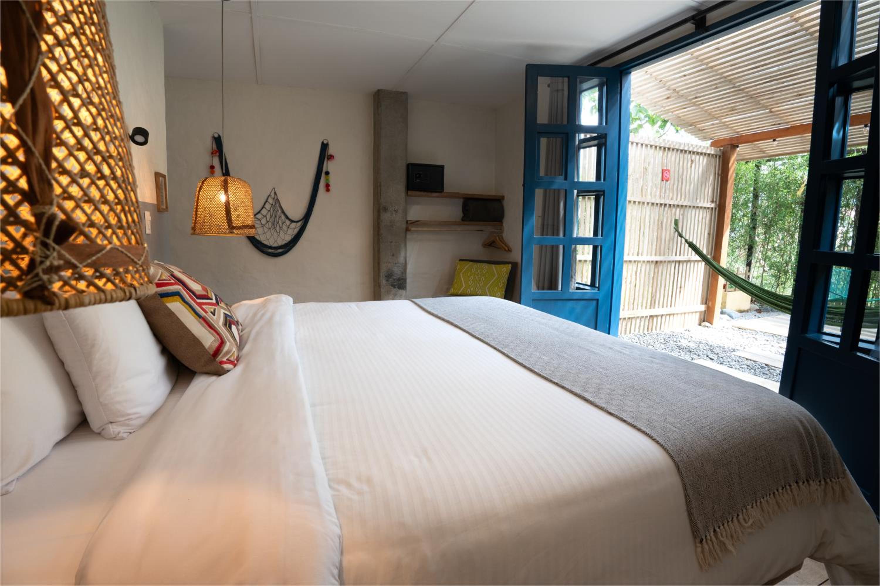 Large Double Room photo 3