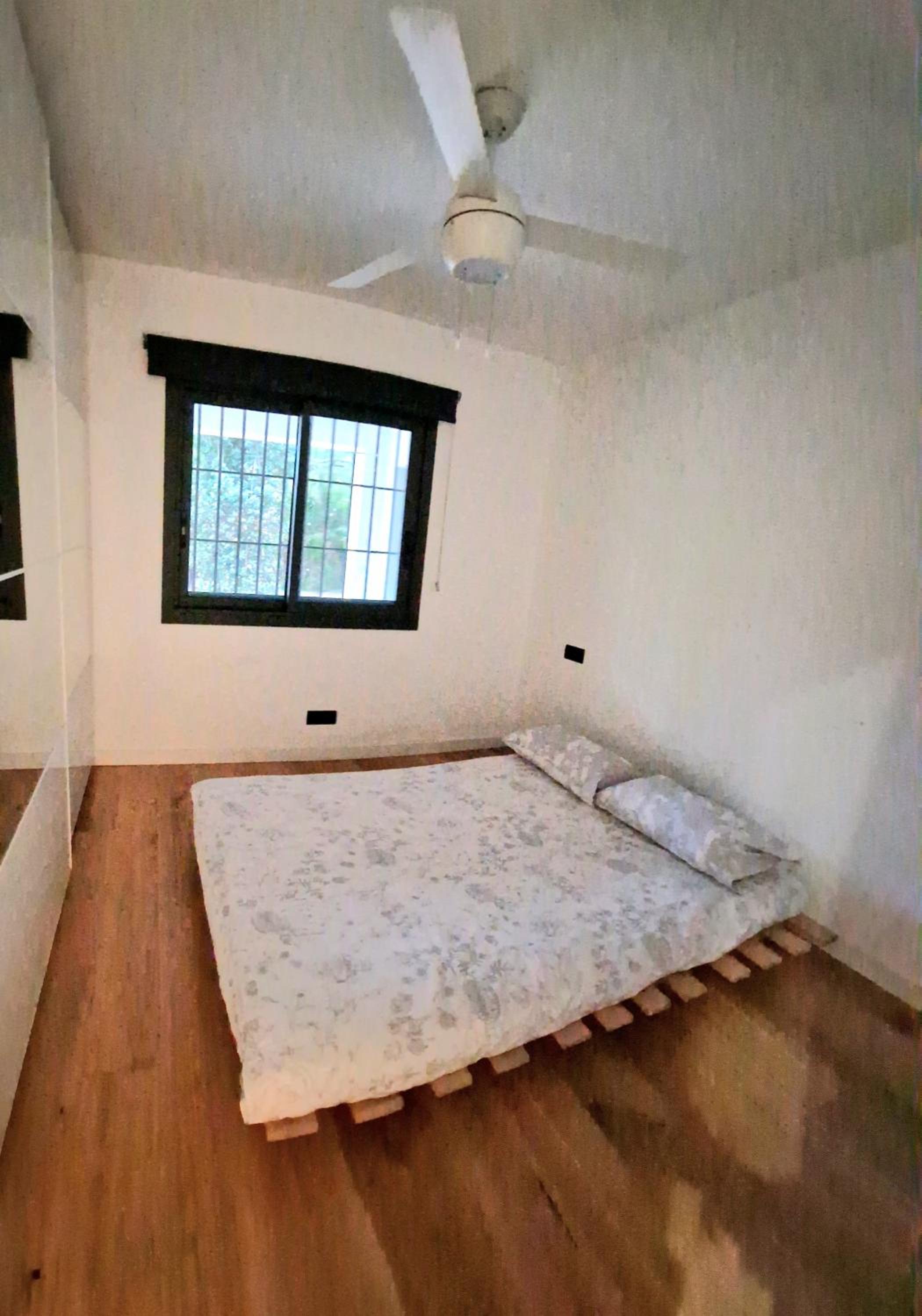 Three-Bedroom House photo 3