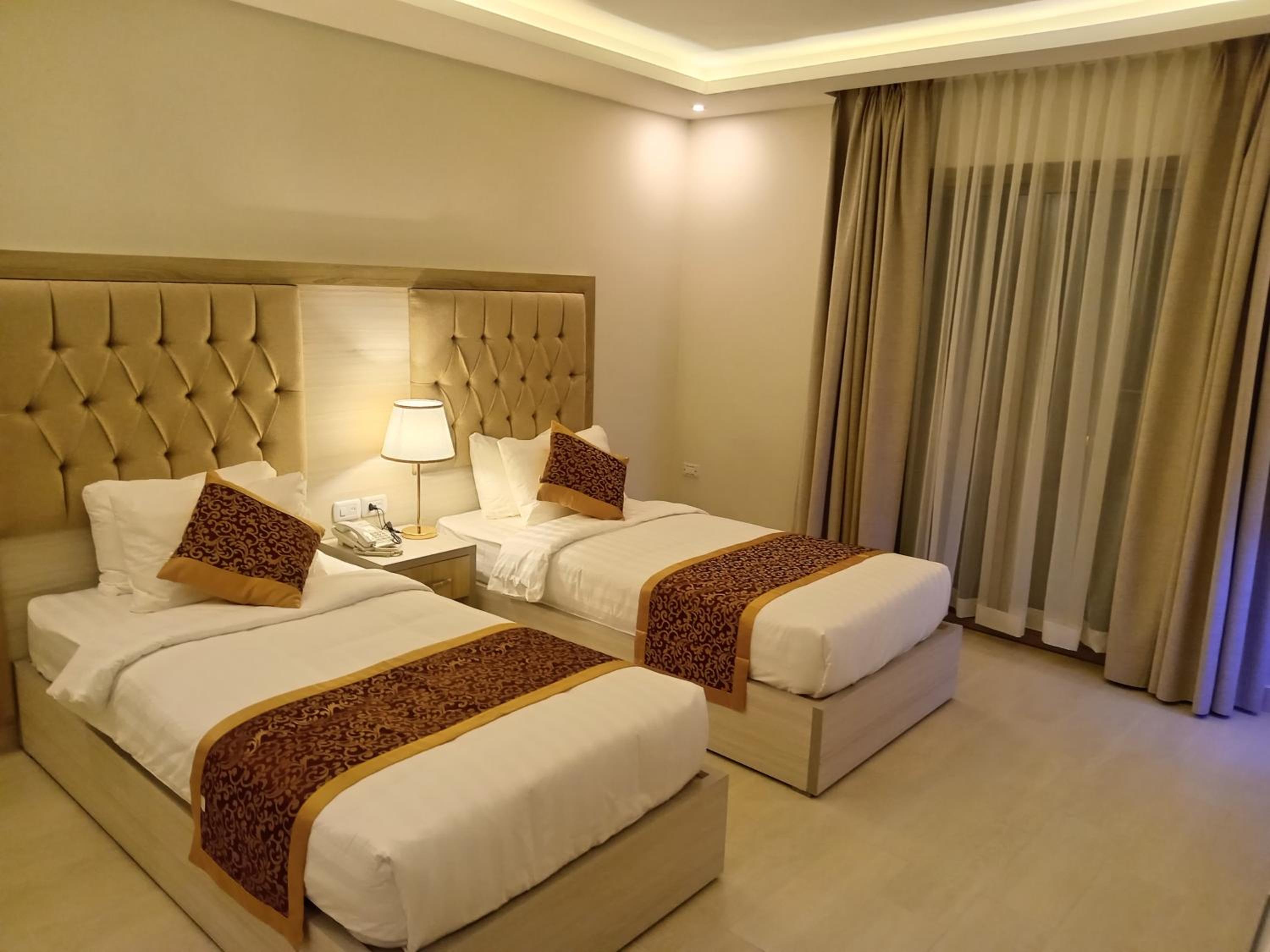 Deluxe Twin Room - Photo 38