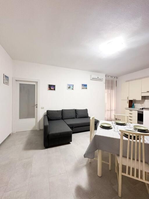 Two-Bedroom Apartment photo 3