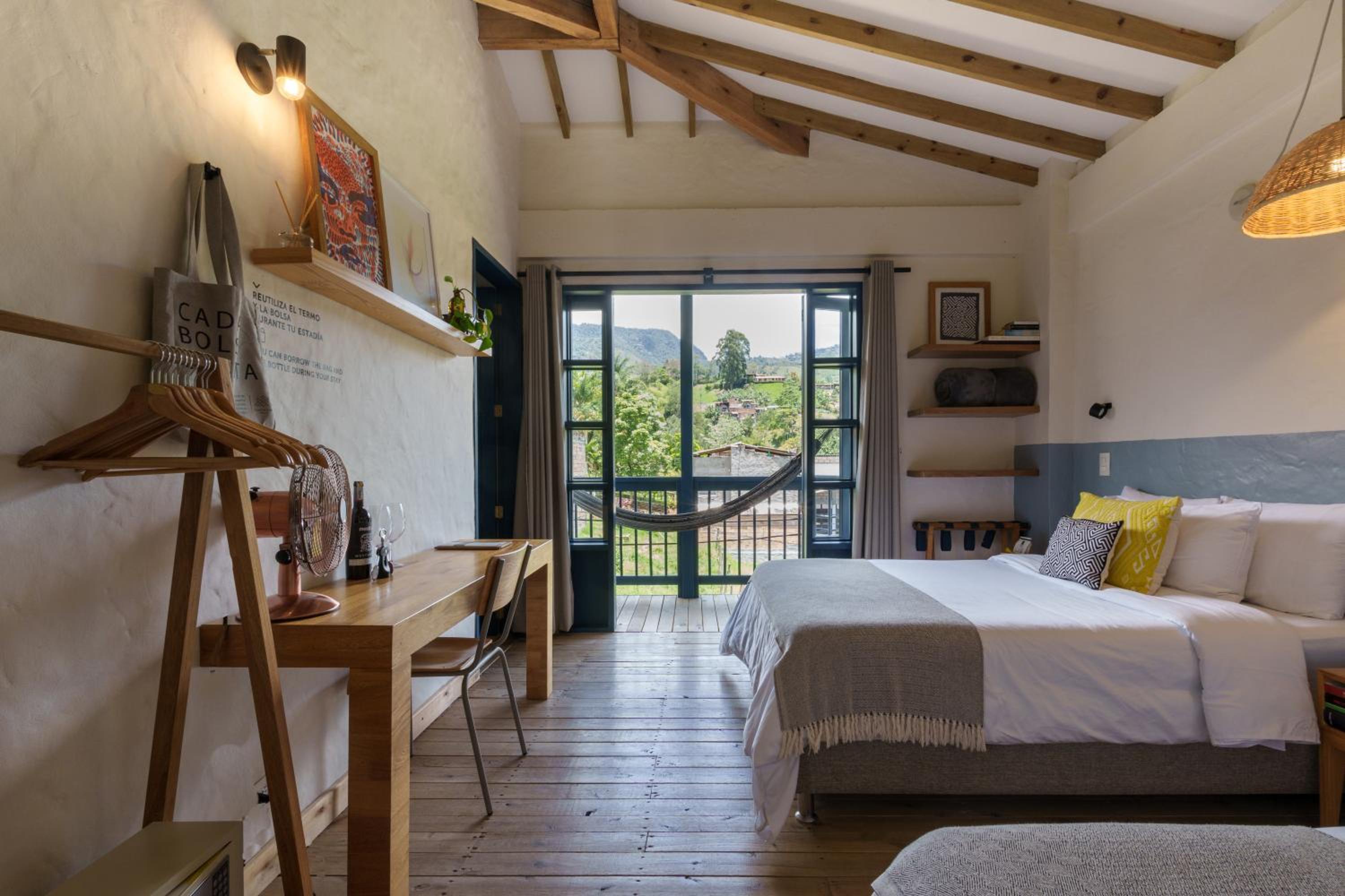 Quadruple Room with Balcony photo 3
