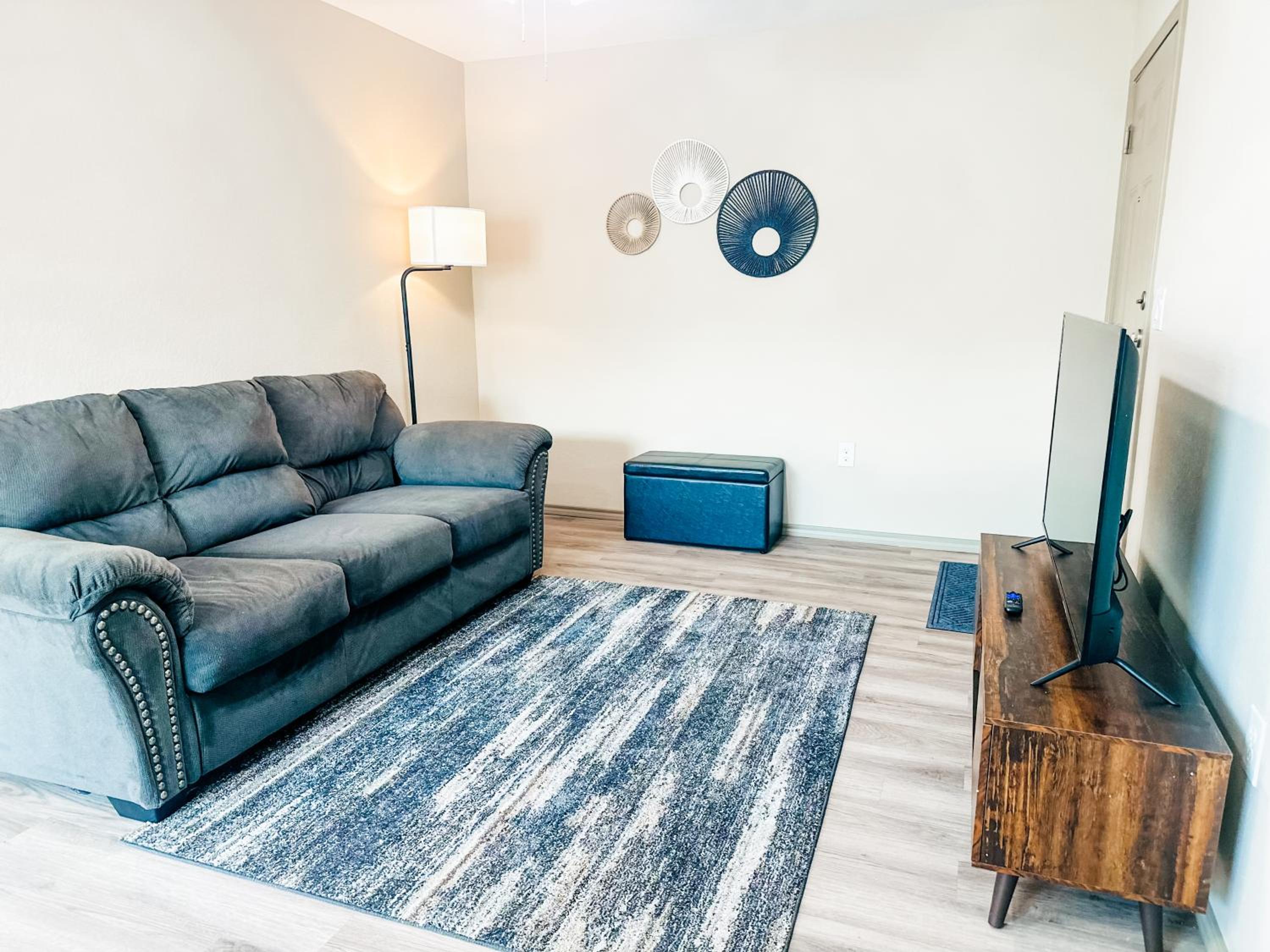 Apartment photo 1
