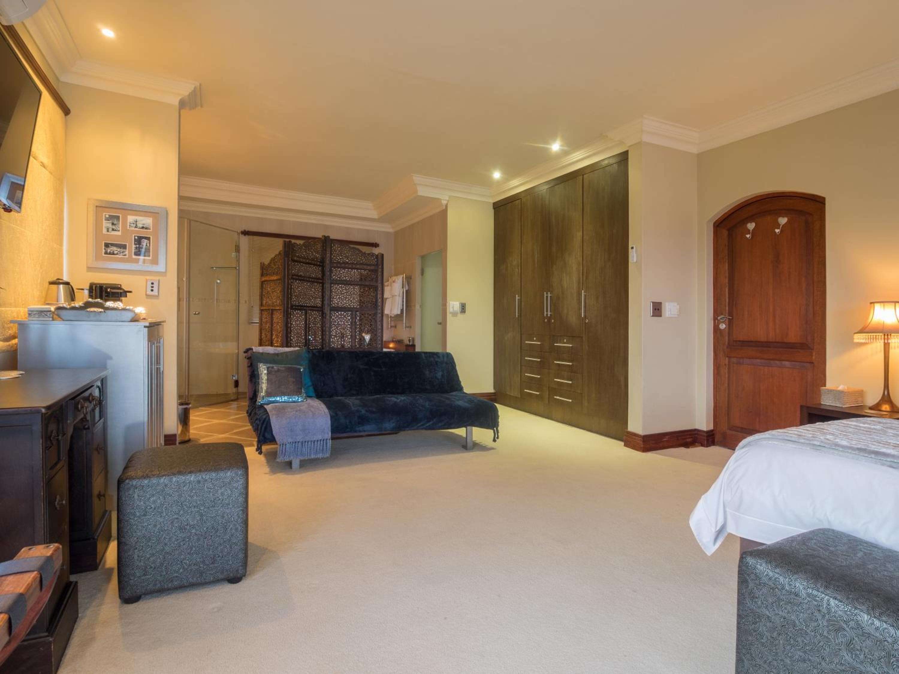 Oyster Suite photo 3