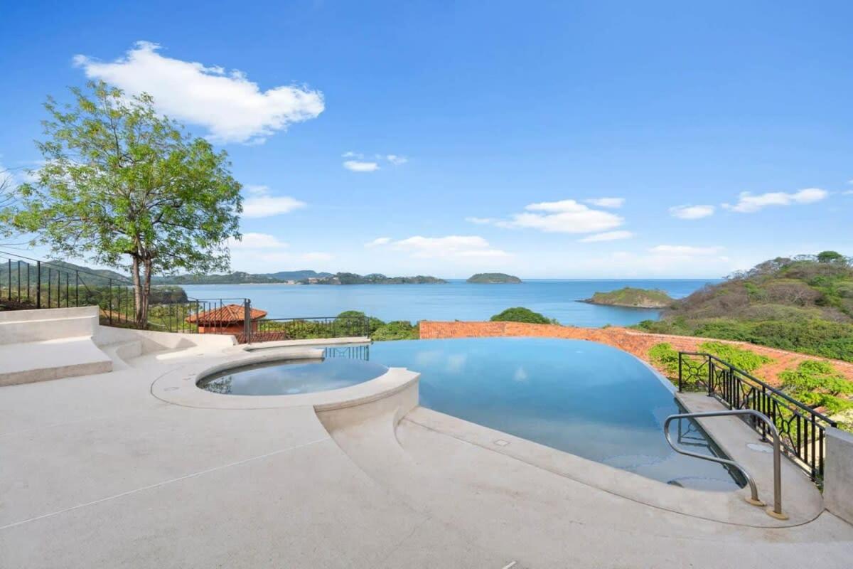 Villa photo 1