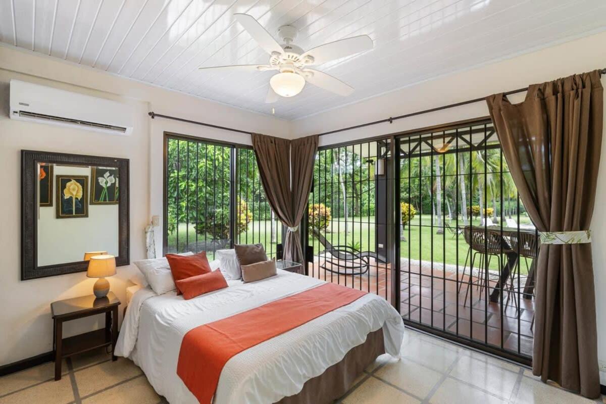 Villa photo 1