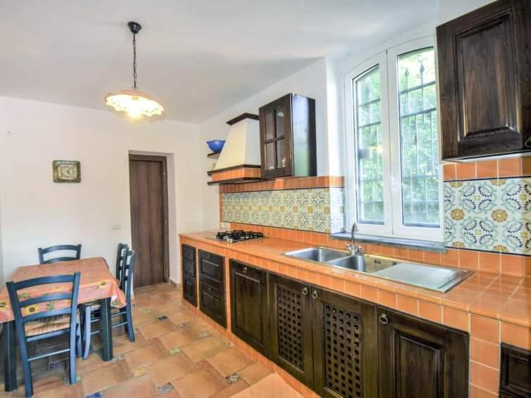 Apartment - Ground Floor photo 2