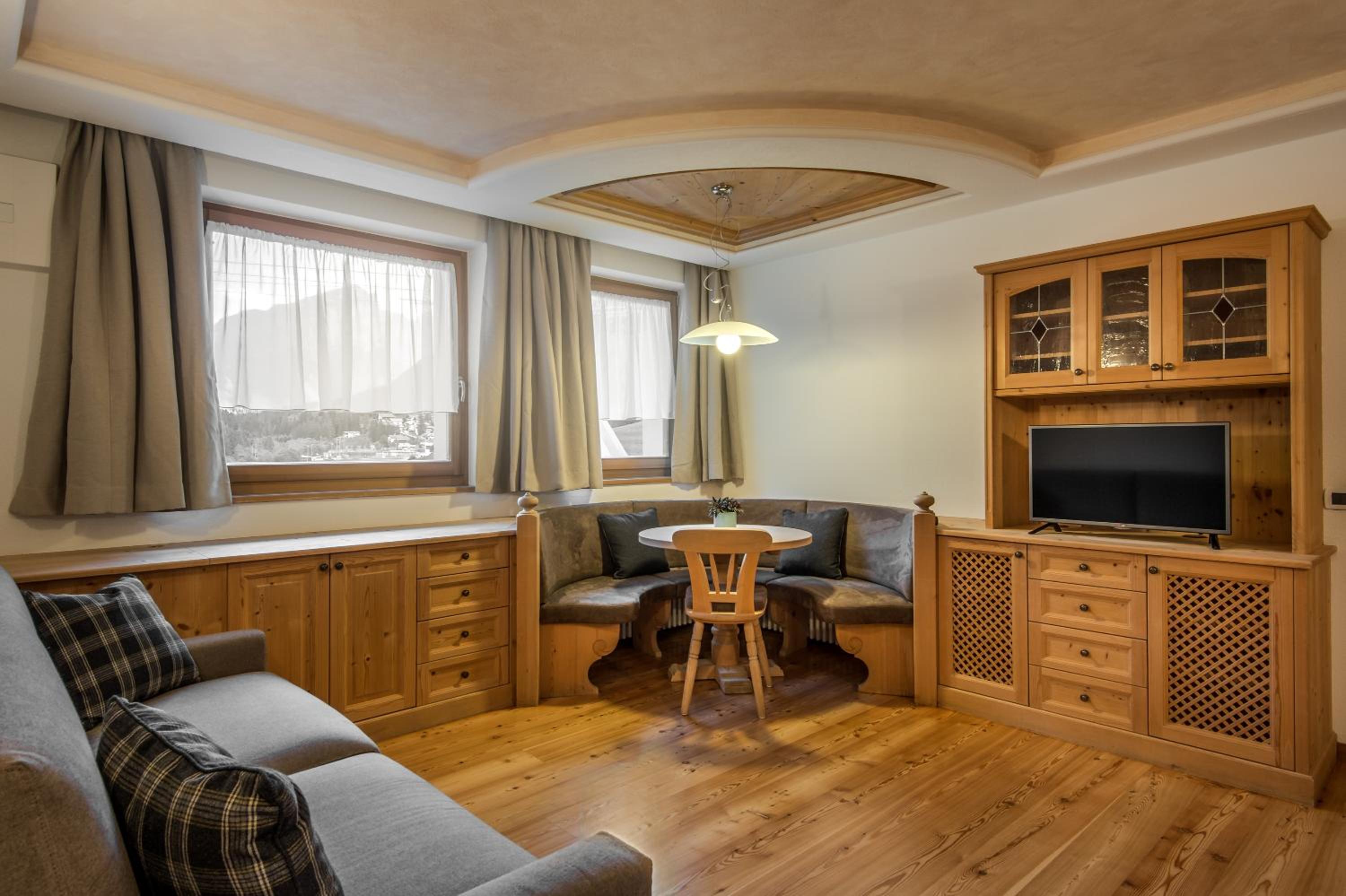 One-Bedroom Apartment with Sofa Bed photo 1