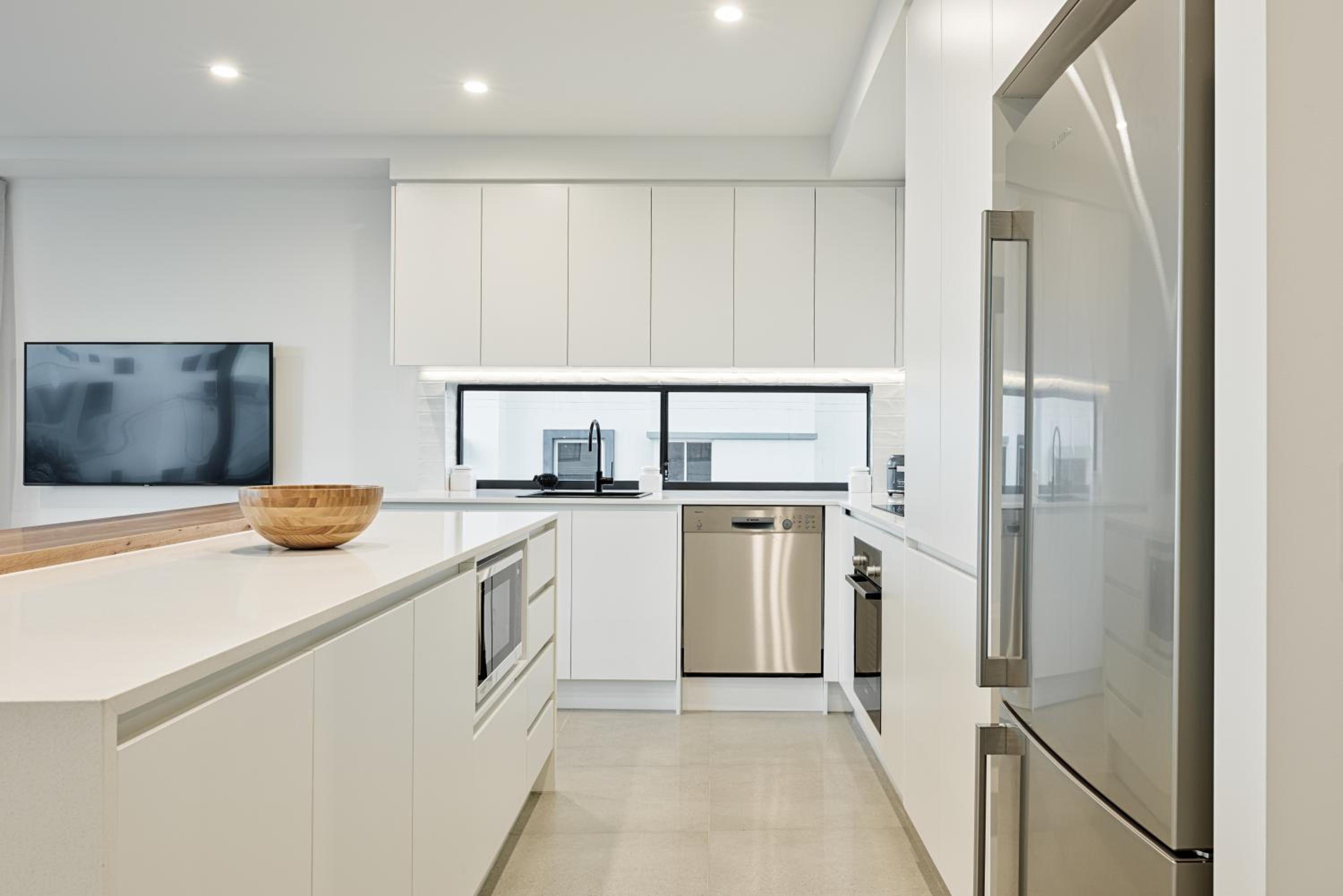 Two-Bedroom Apartment with Balcony photo 3