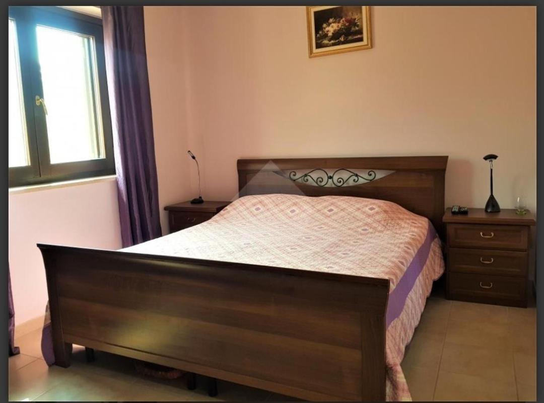Three-Bedroom Villa photo 2