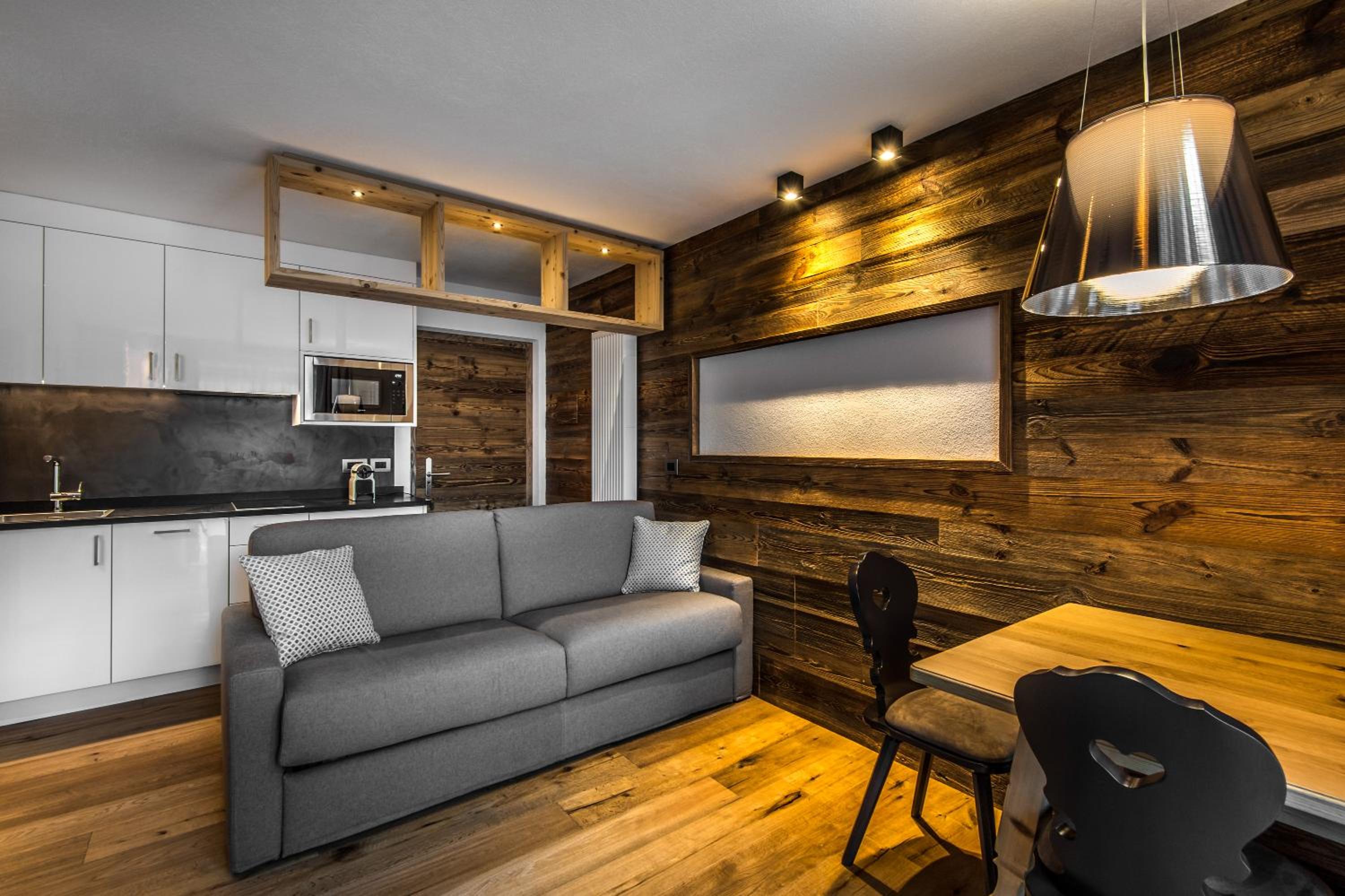 One-Bedroom Apartment with Sofa Bed photo 2