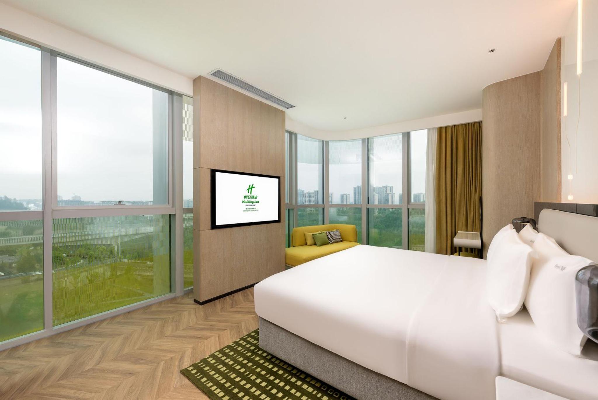 1 King Bed One-Bedroom Suite Outdoor Living Area