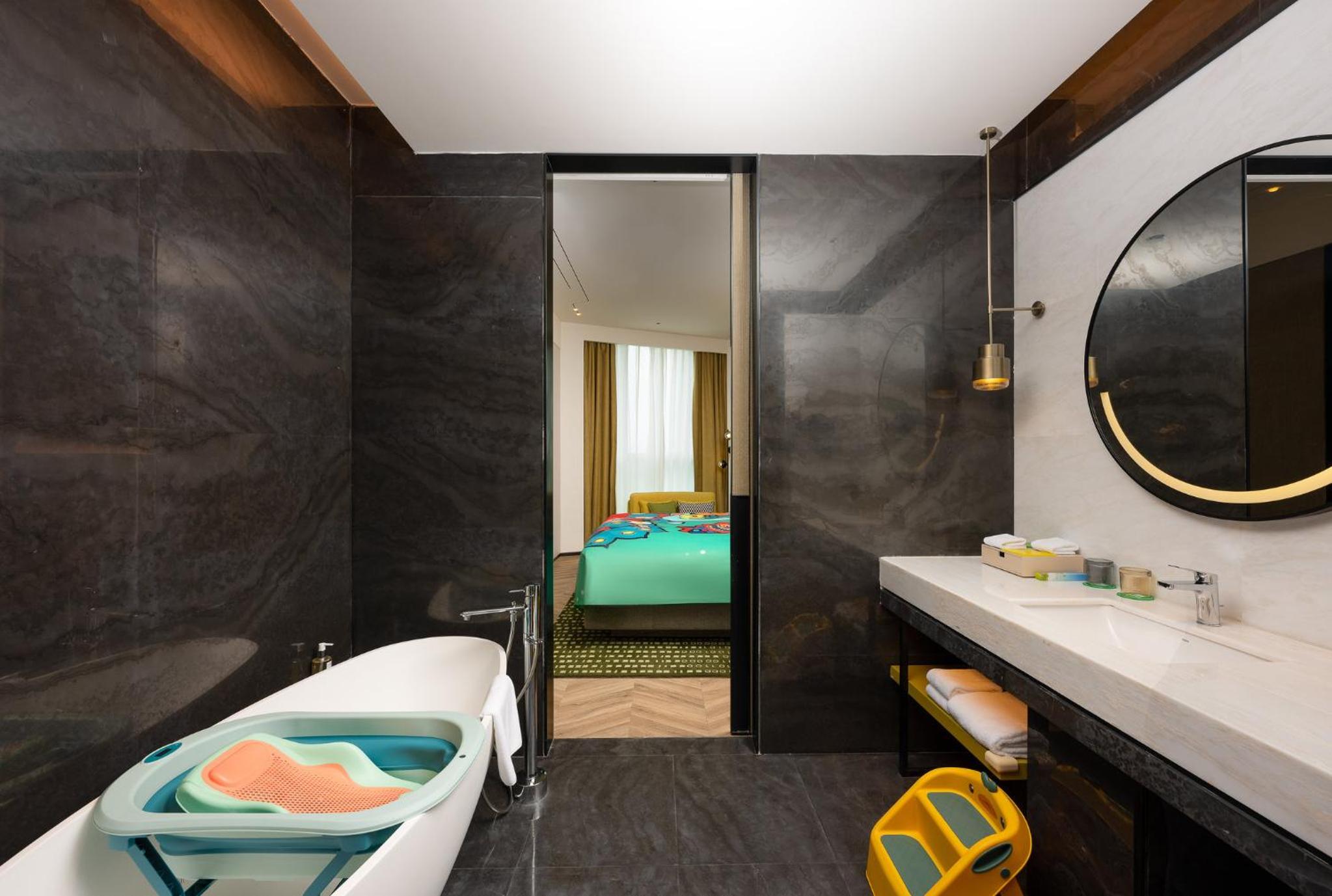 One-Bedroom King Suite - Kids Theme
