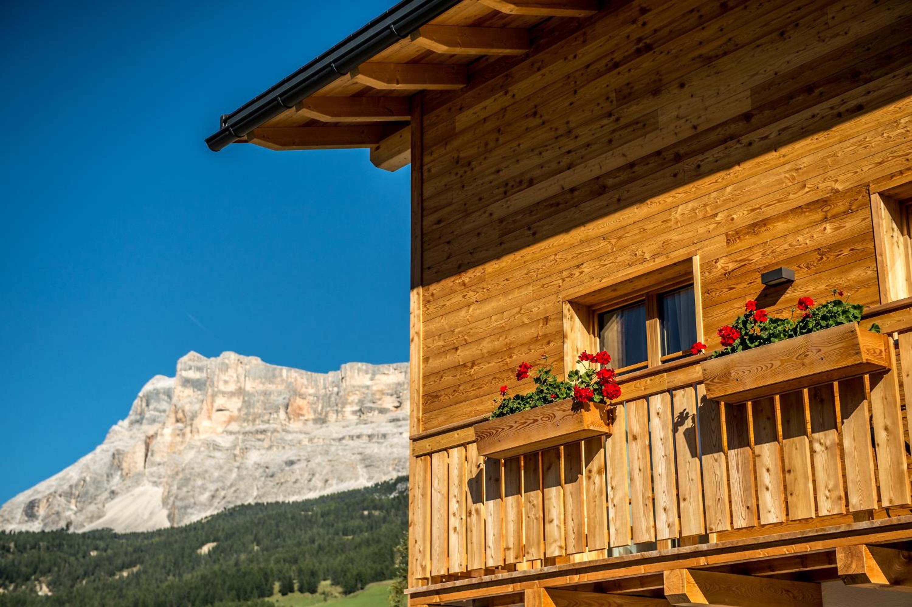 Two-Bedroom Apartment with Balcony photo 2