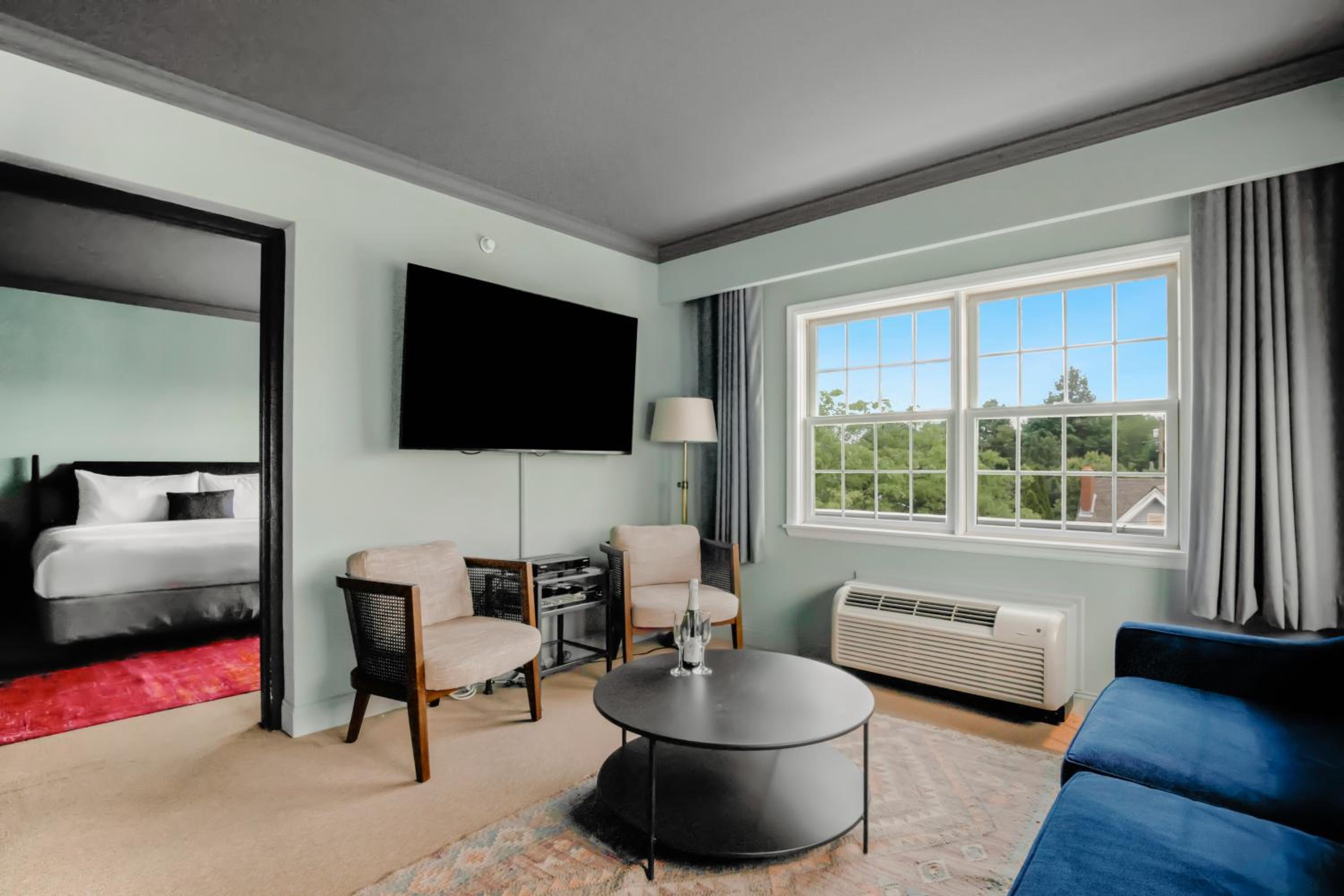 One Bedroom Harbor View Terrace Suite  - Photo 1