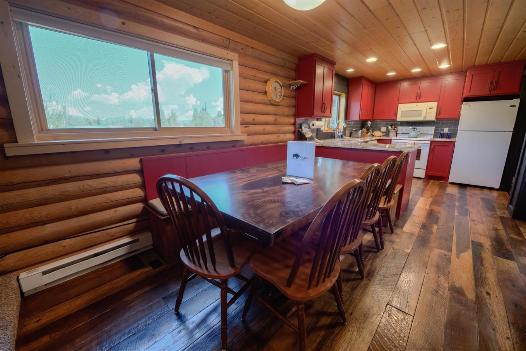 Four-Bedroom Vacation Home photo 3