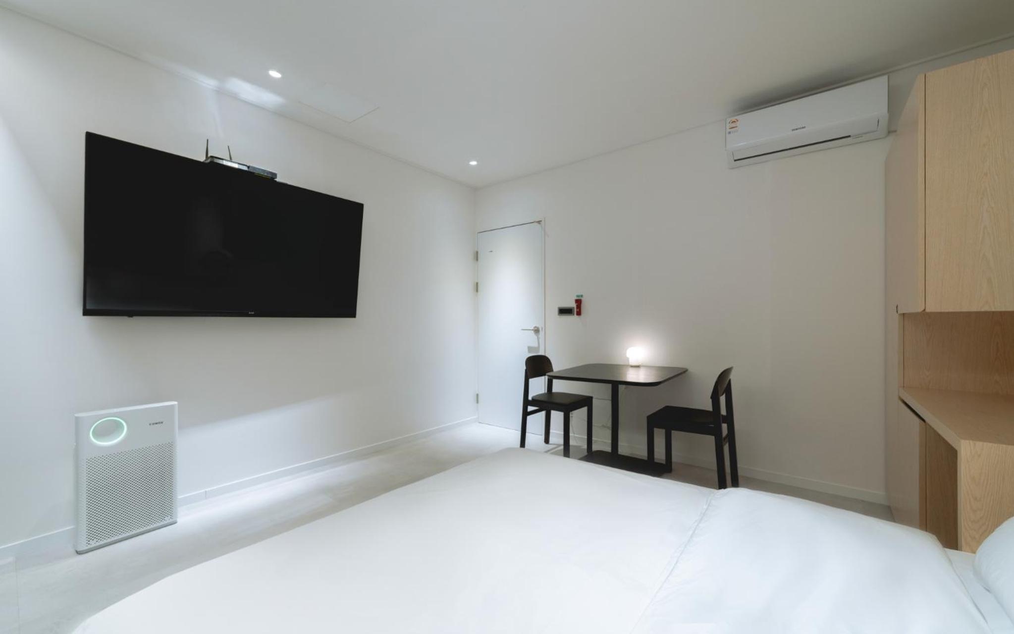 Double Room - Photo 3