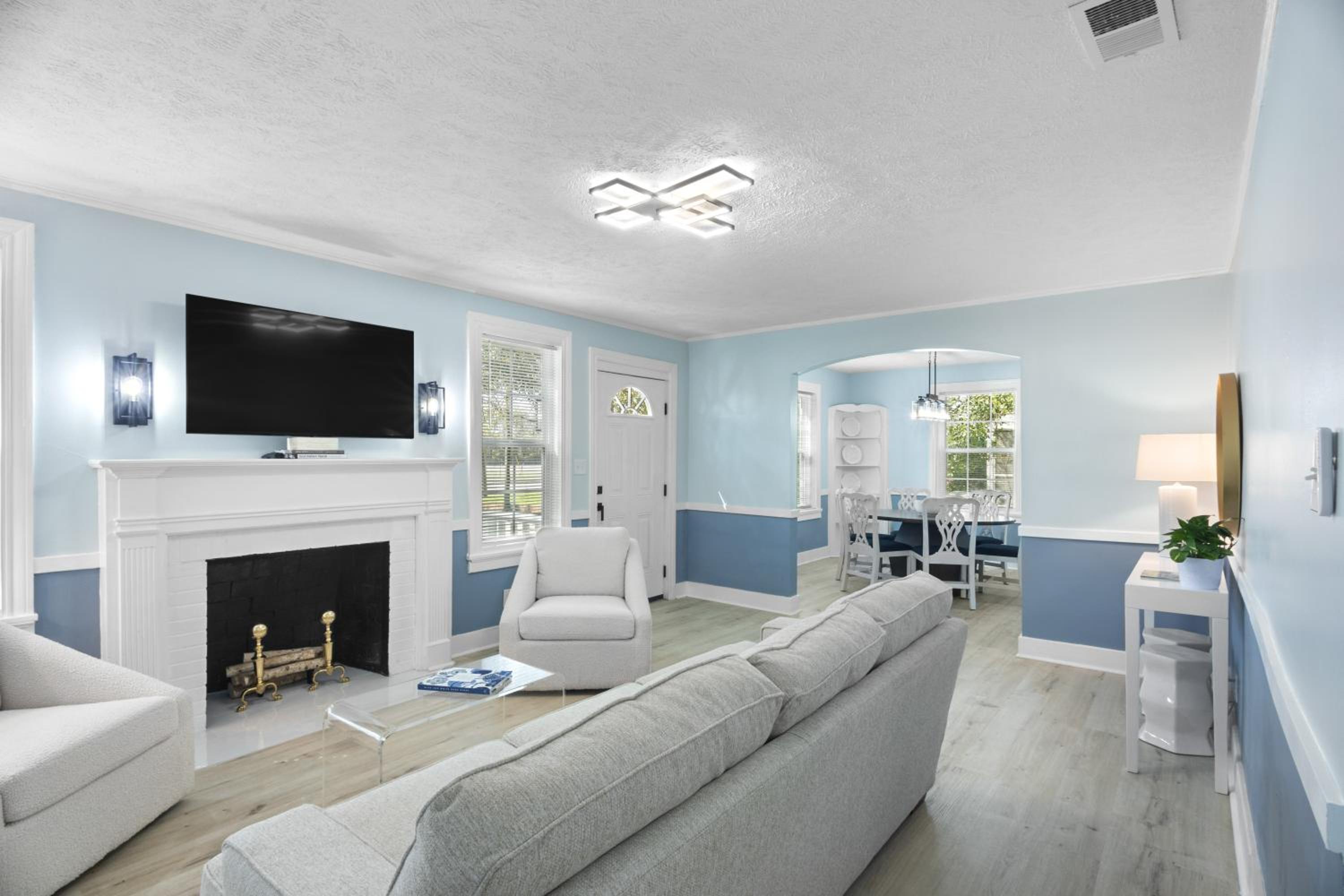Three-Bedroom House photo 1