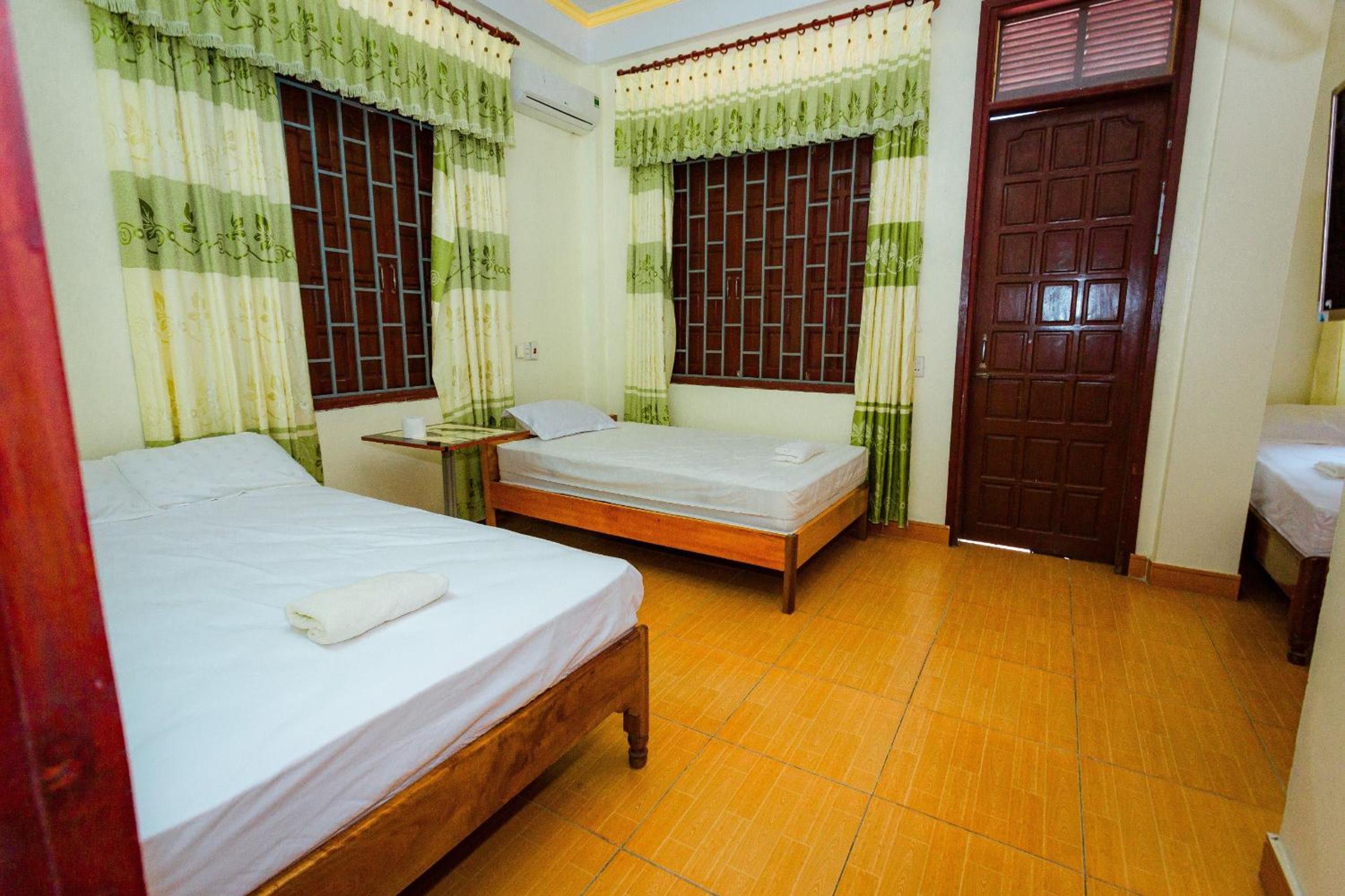 Bed in 4-Bed Dormitory Room photo 2