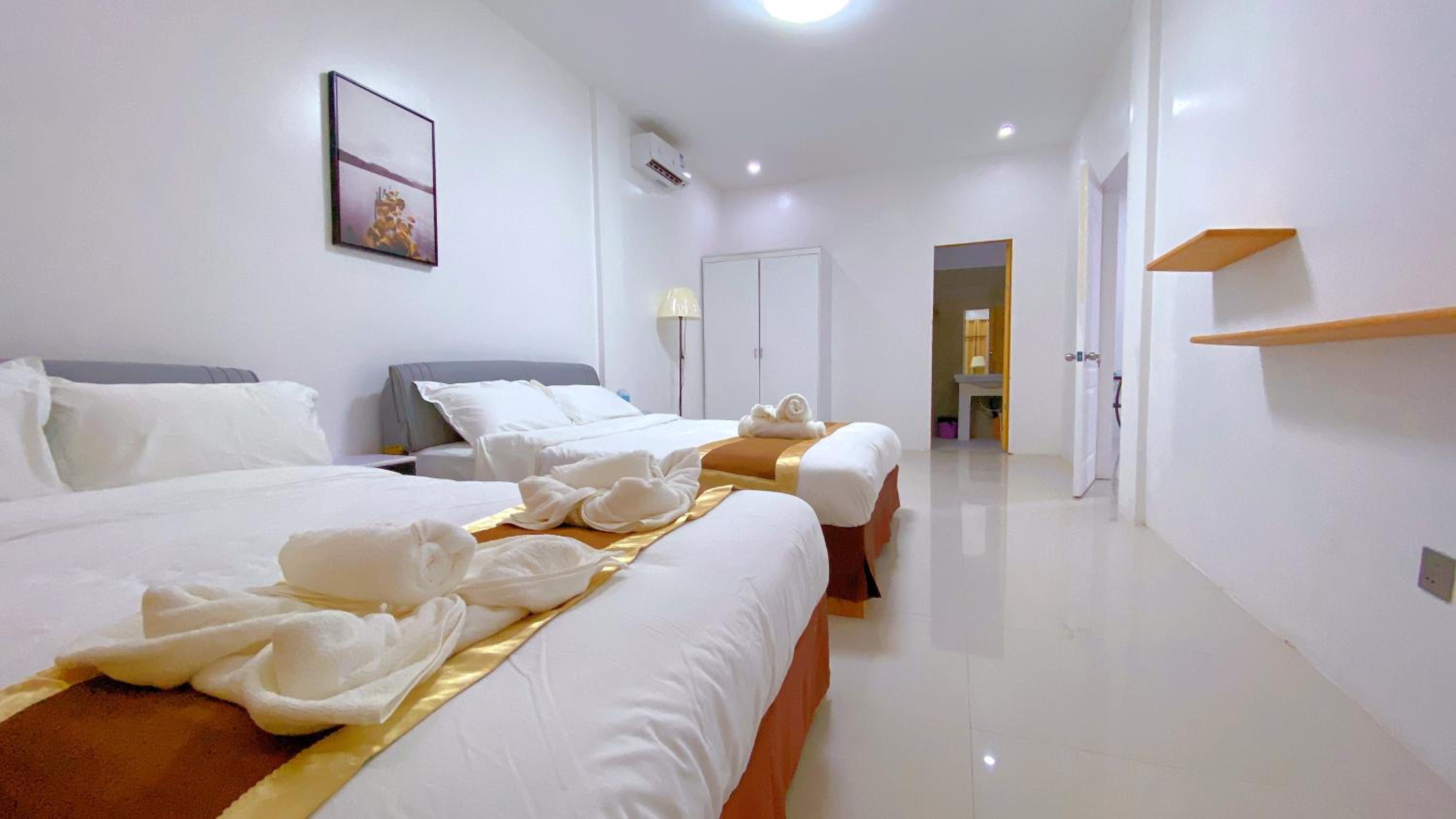 Two-Bedroom Villa - Photo 1