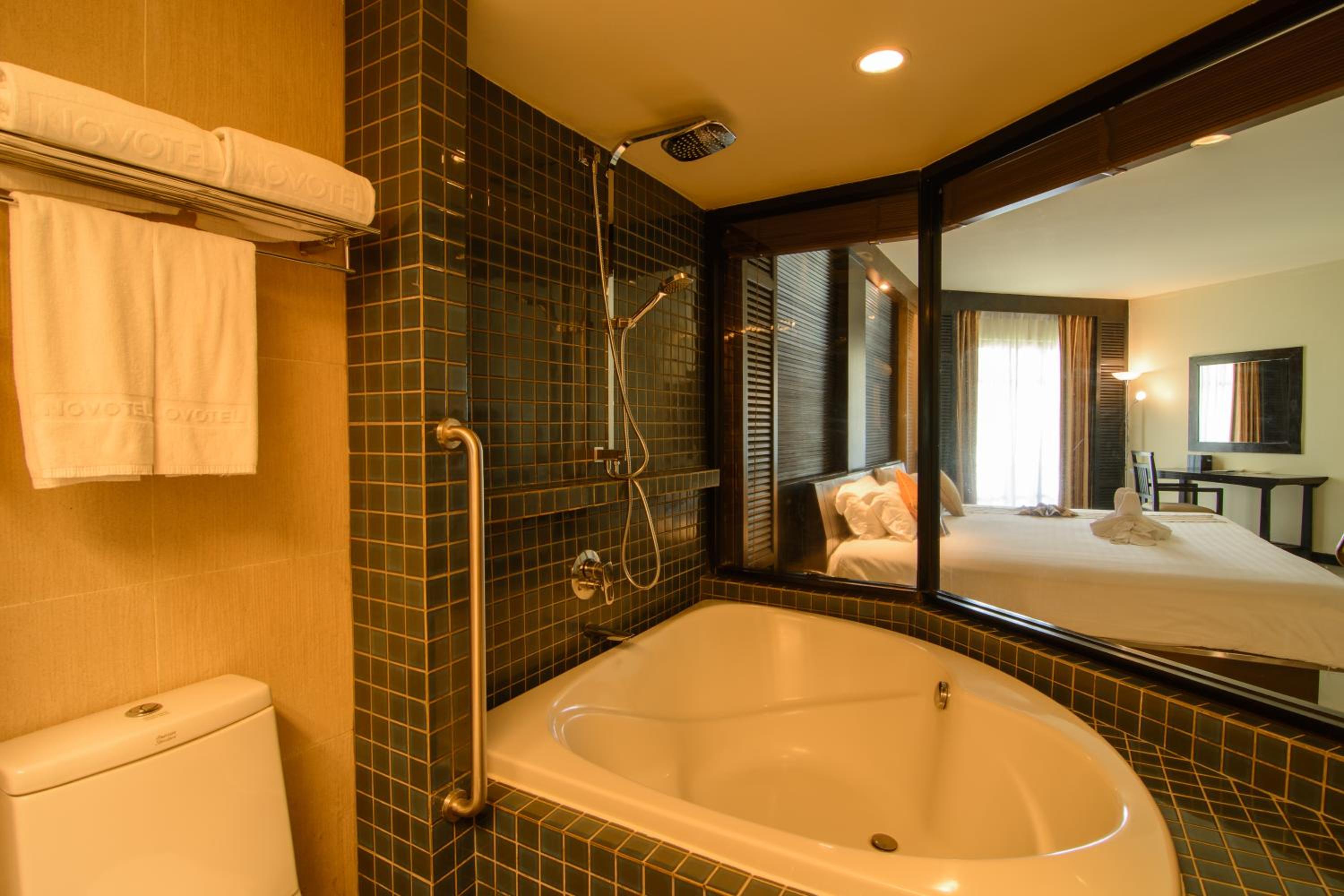 Superior King Room with Garden View - Photo 10