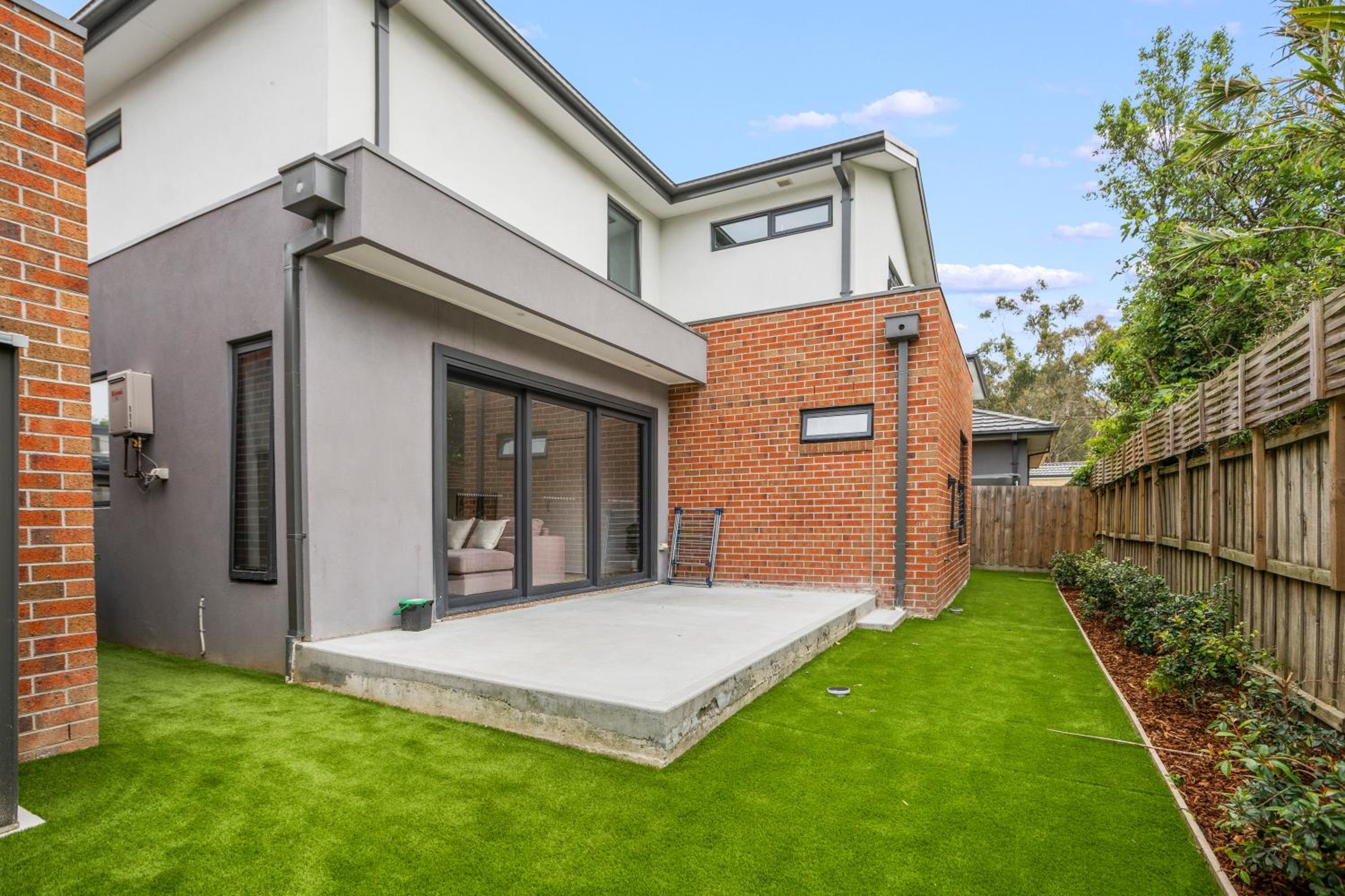 One-Bedroom House photo 2