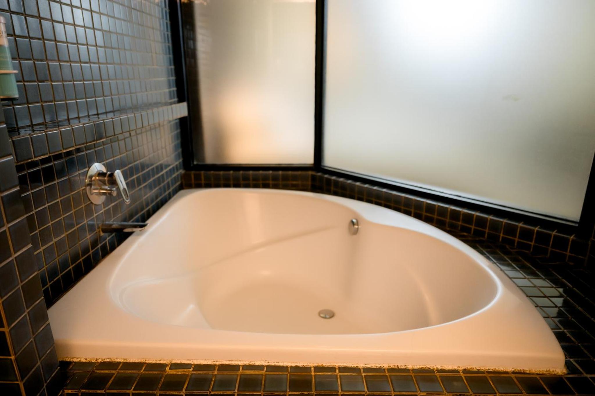 Superior Twin Room with Garden View - Photo 2