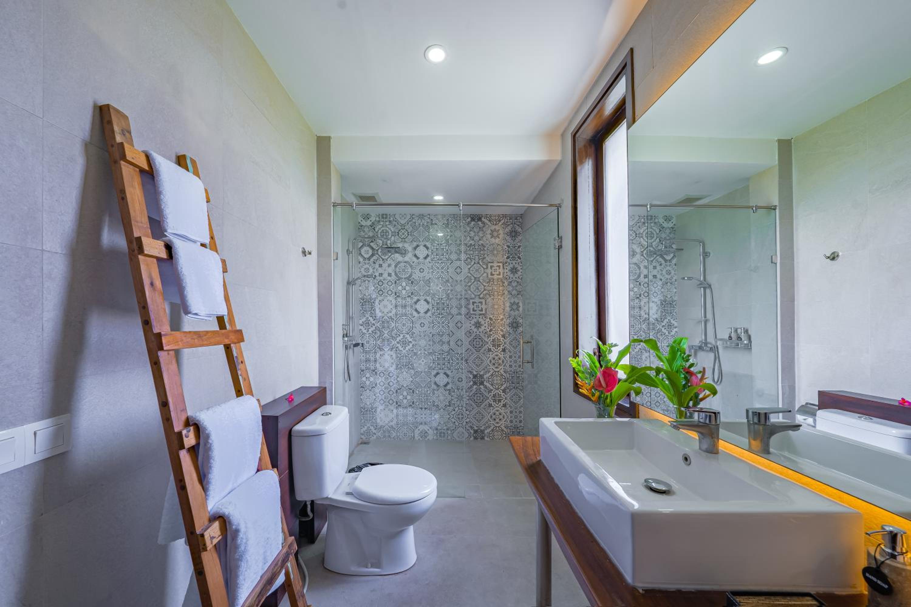 Four-Bedroom Villa with Private Pool photo 2