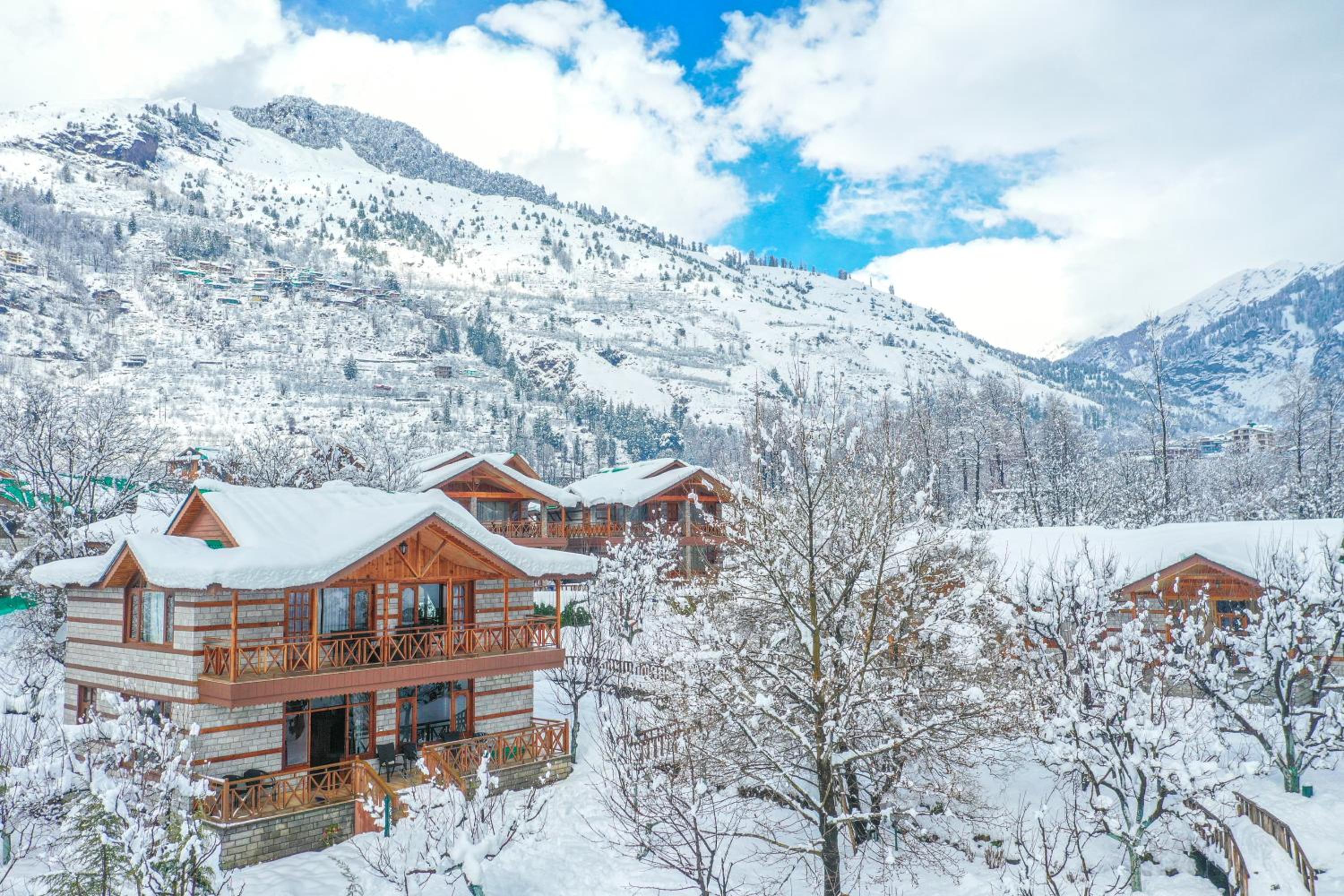 Chinar Villa Chinar Villa