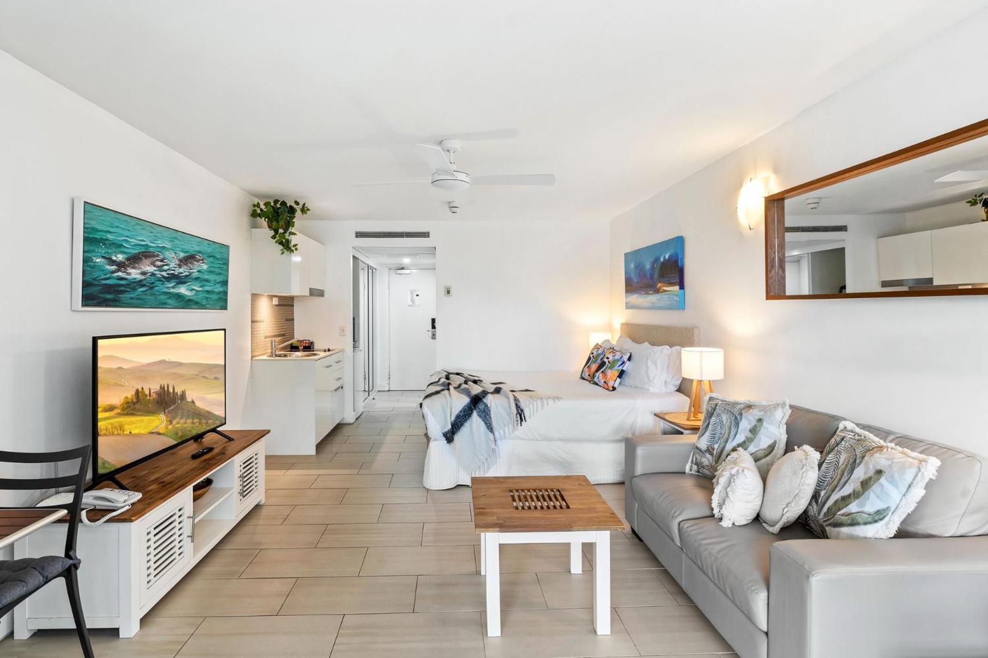 Apartment with Balcony