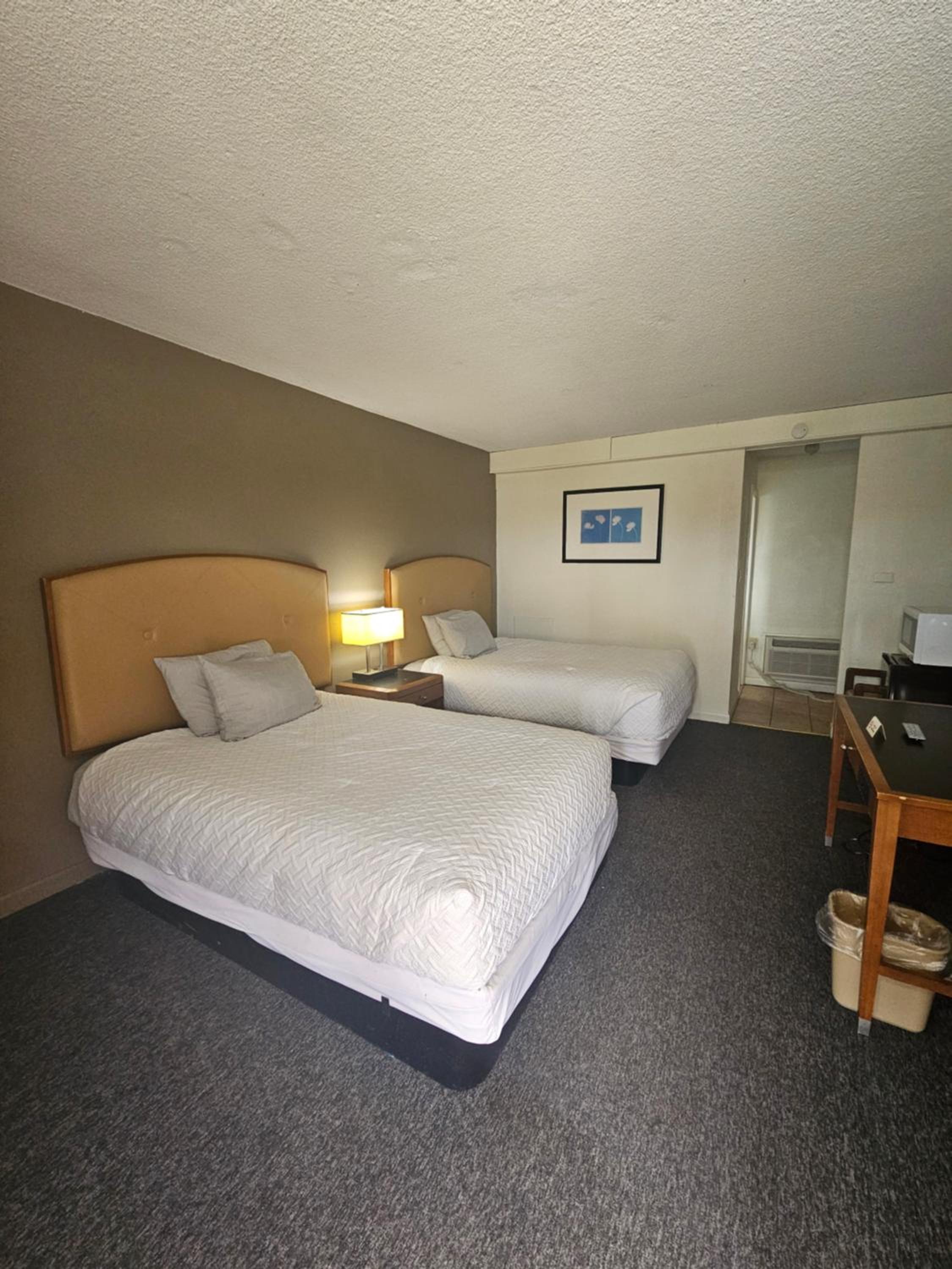 Double Room with Two Double Beds - Non-Smoking