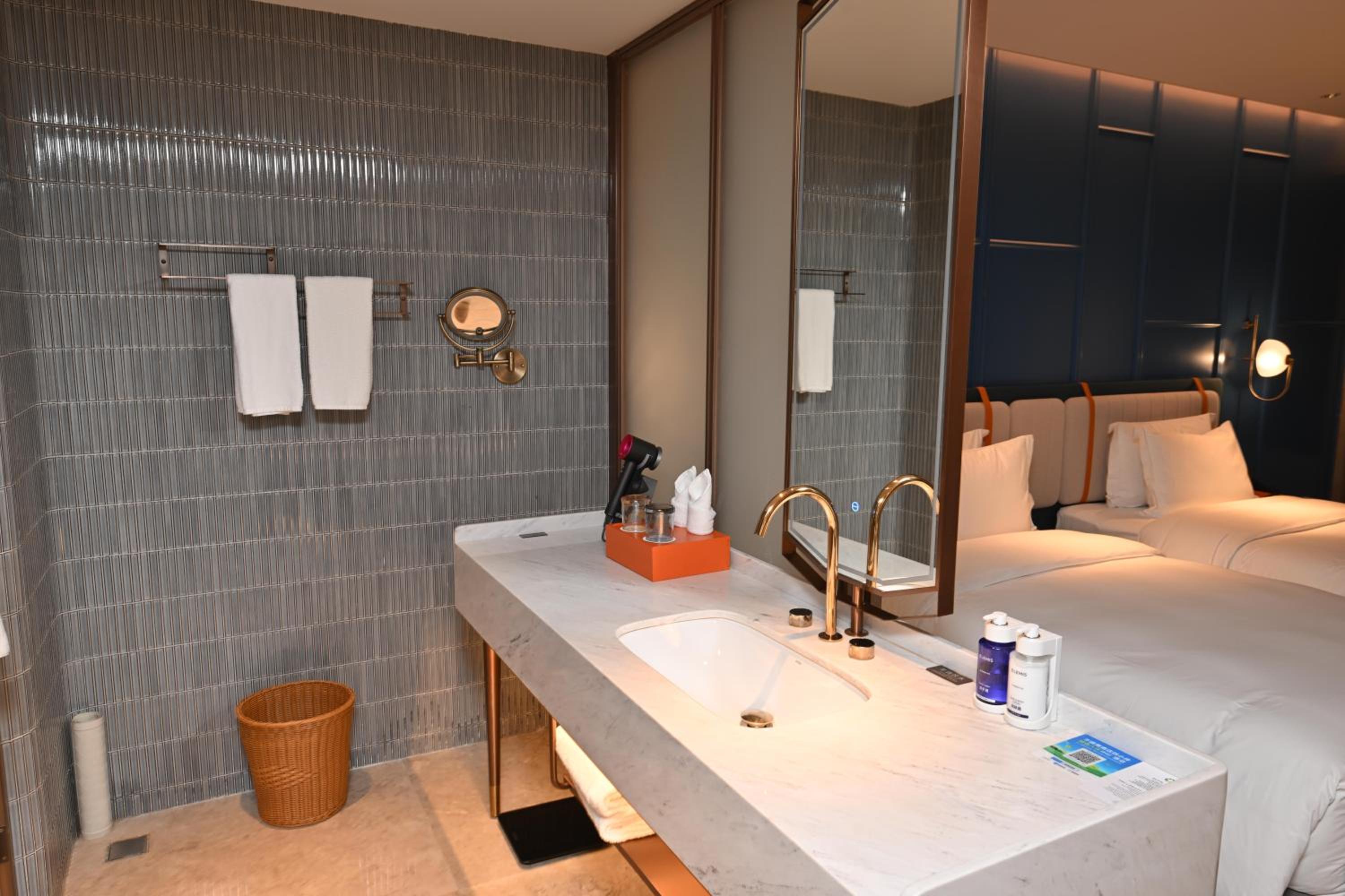 Premium Twin Room with River View