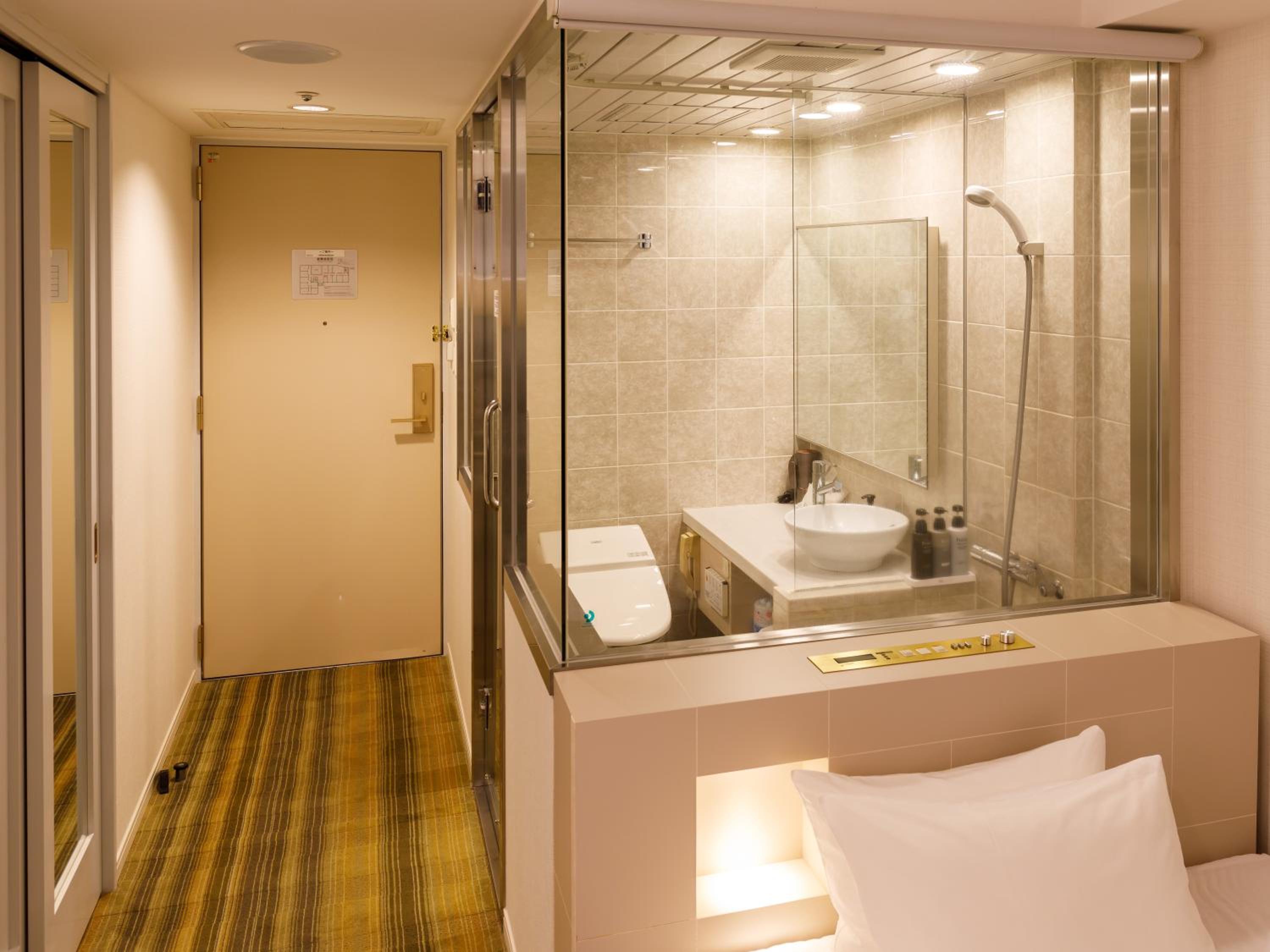 Standard Double Room with Small Double Bed photo 2
