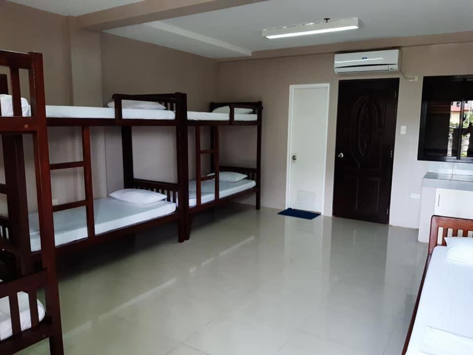 Mixed Dormitory Room photo 2