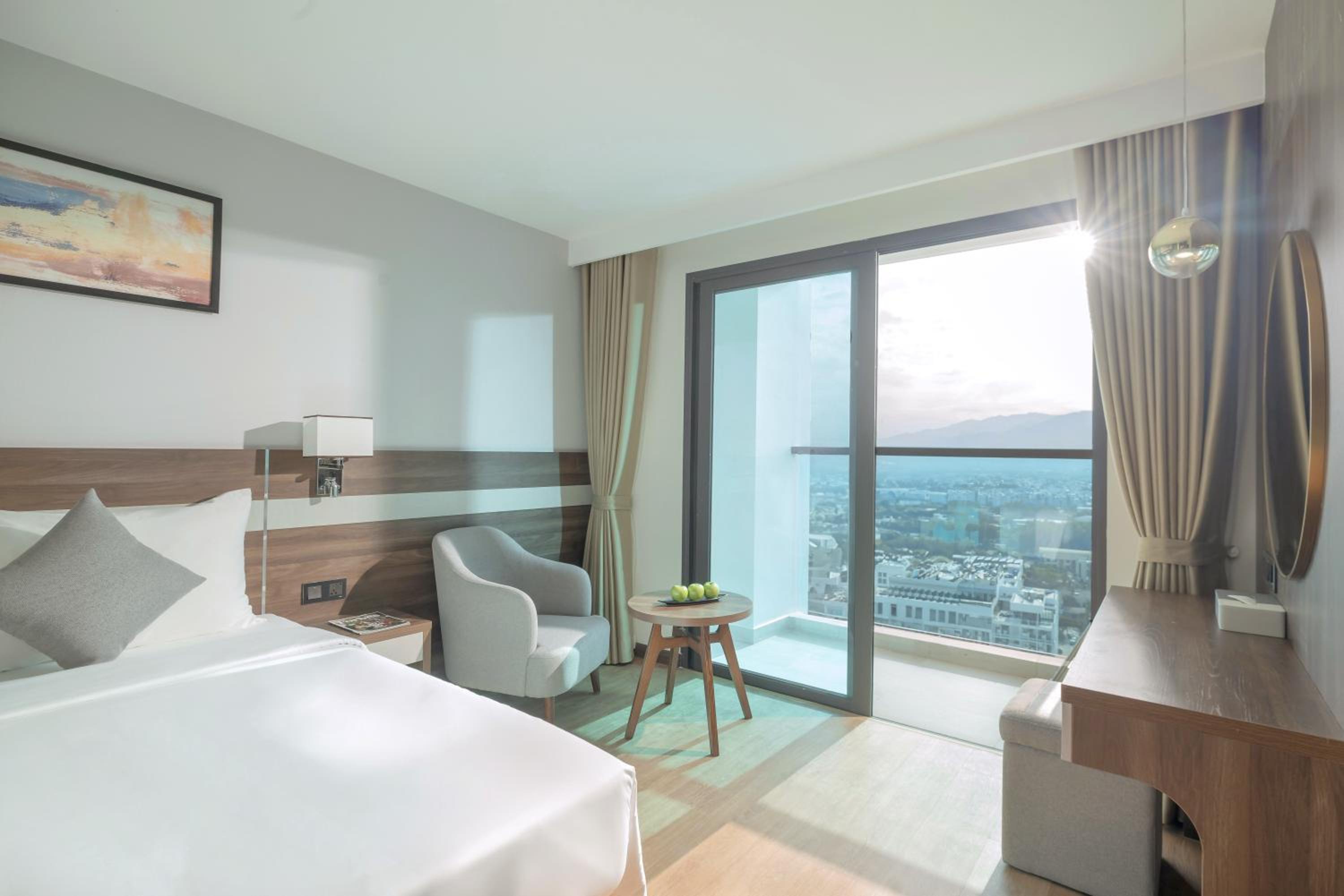Twin Room with City View - Photo 1