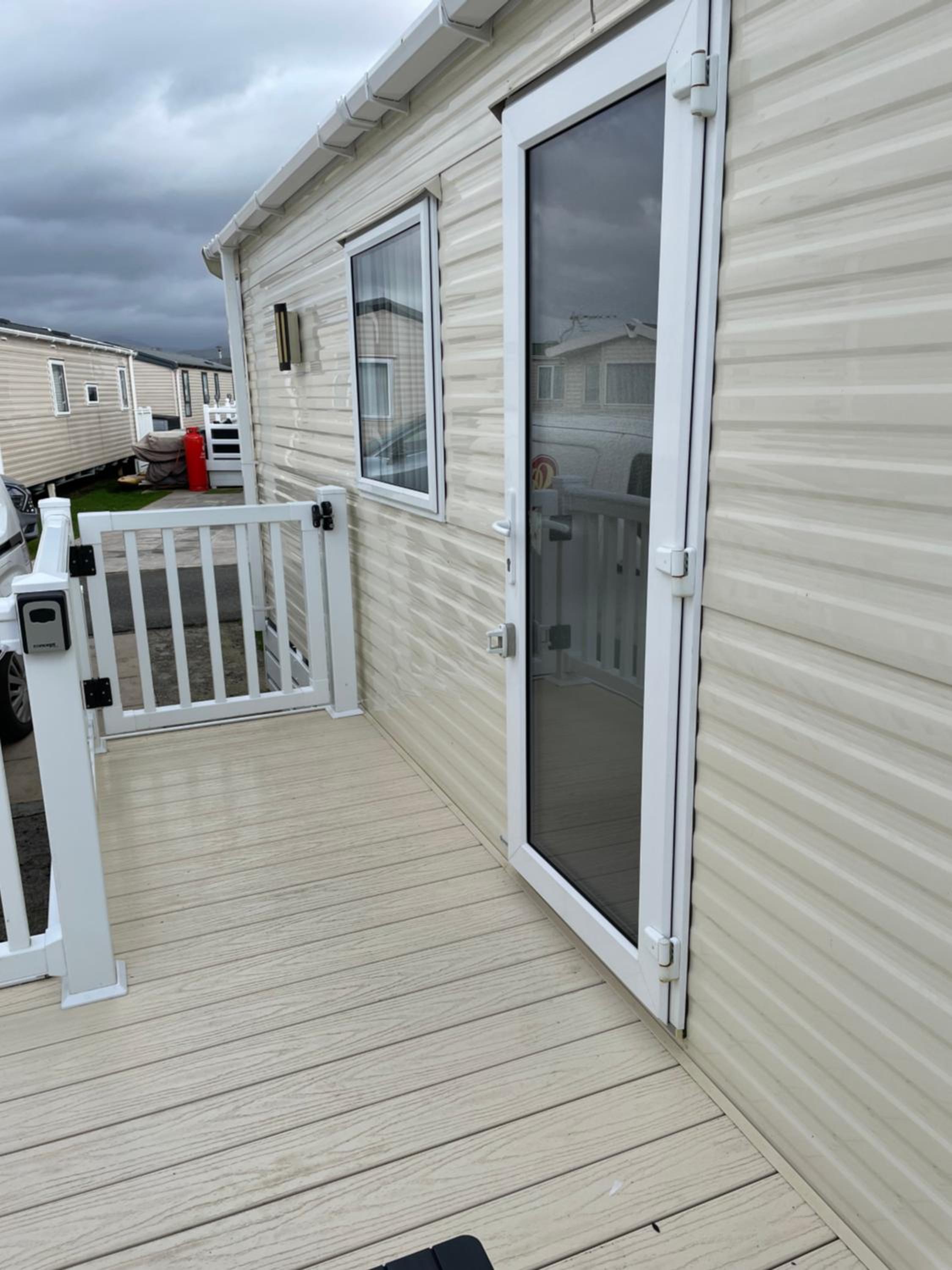 Mobile Home photo 1