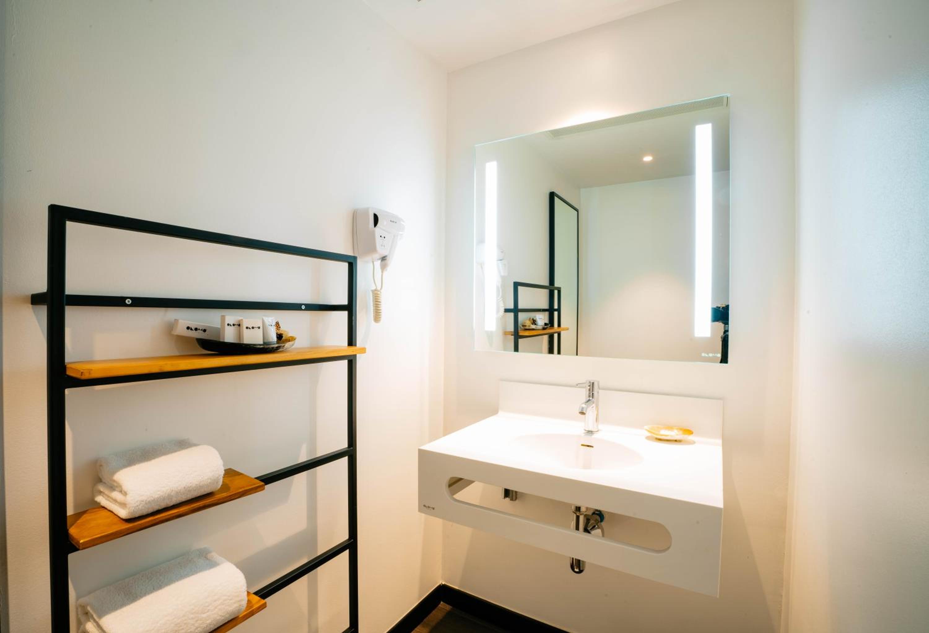Suite - Photo 4