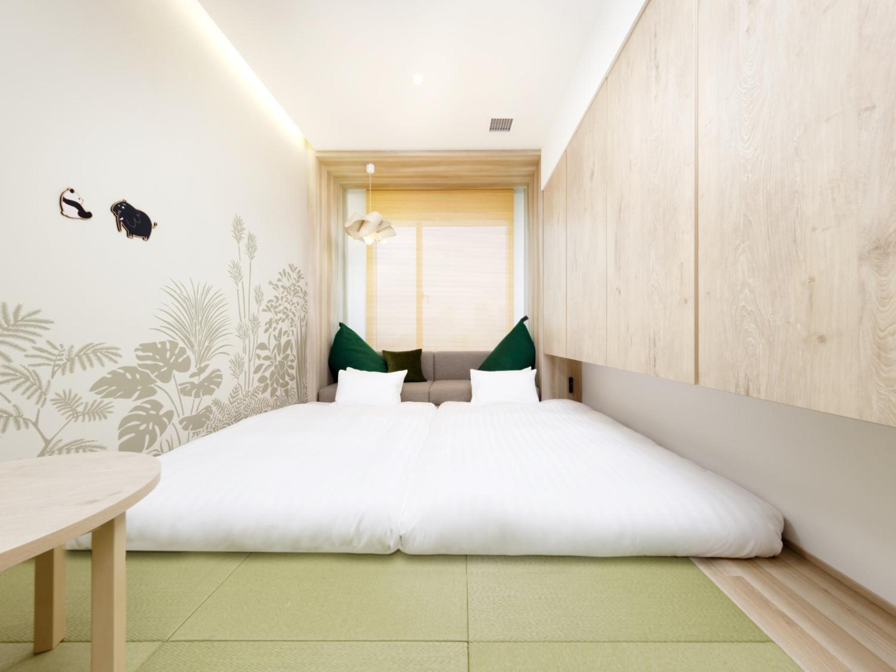 Japanese-Style Room