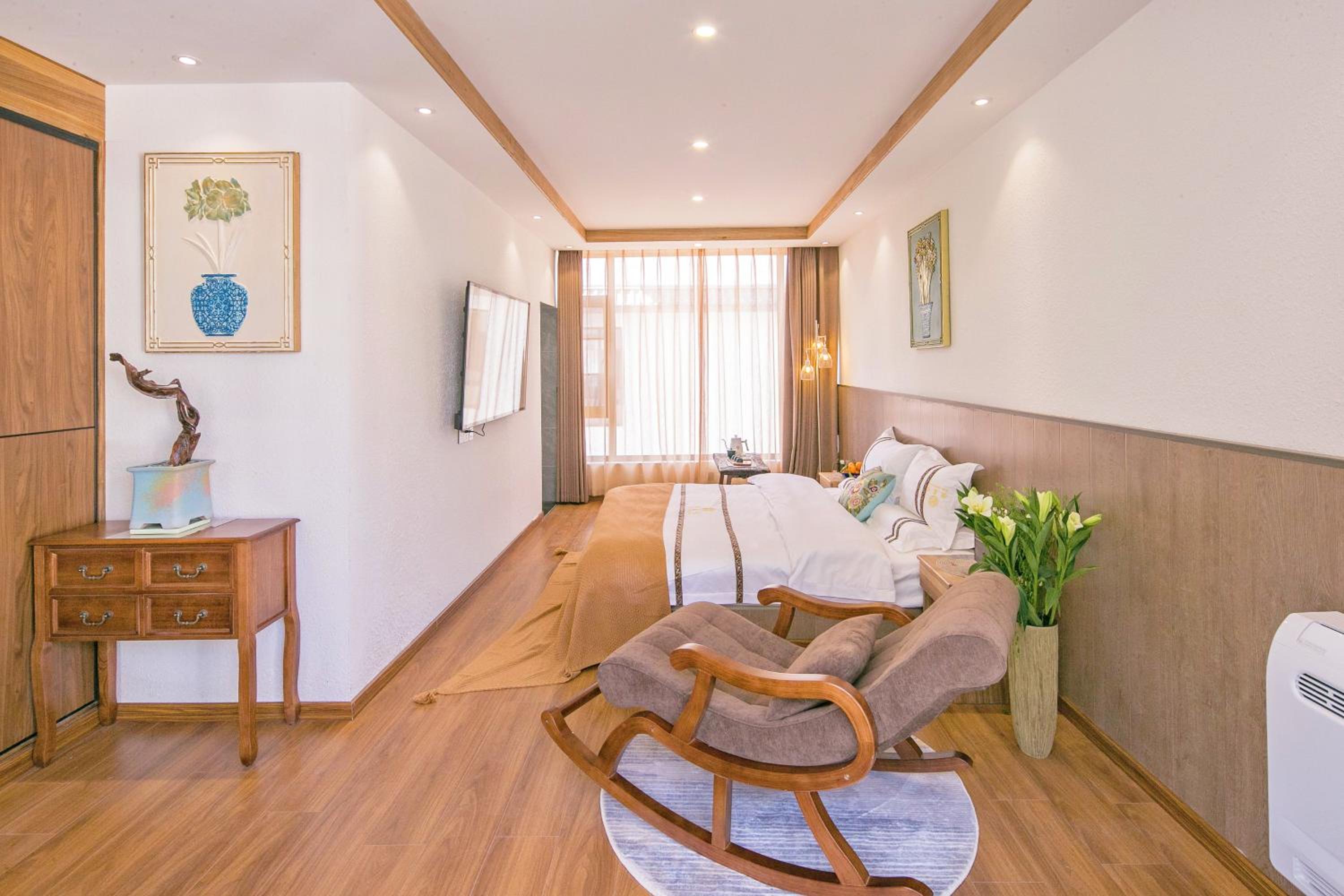 Sunshine King Room photo 2