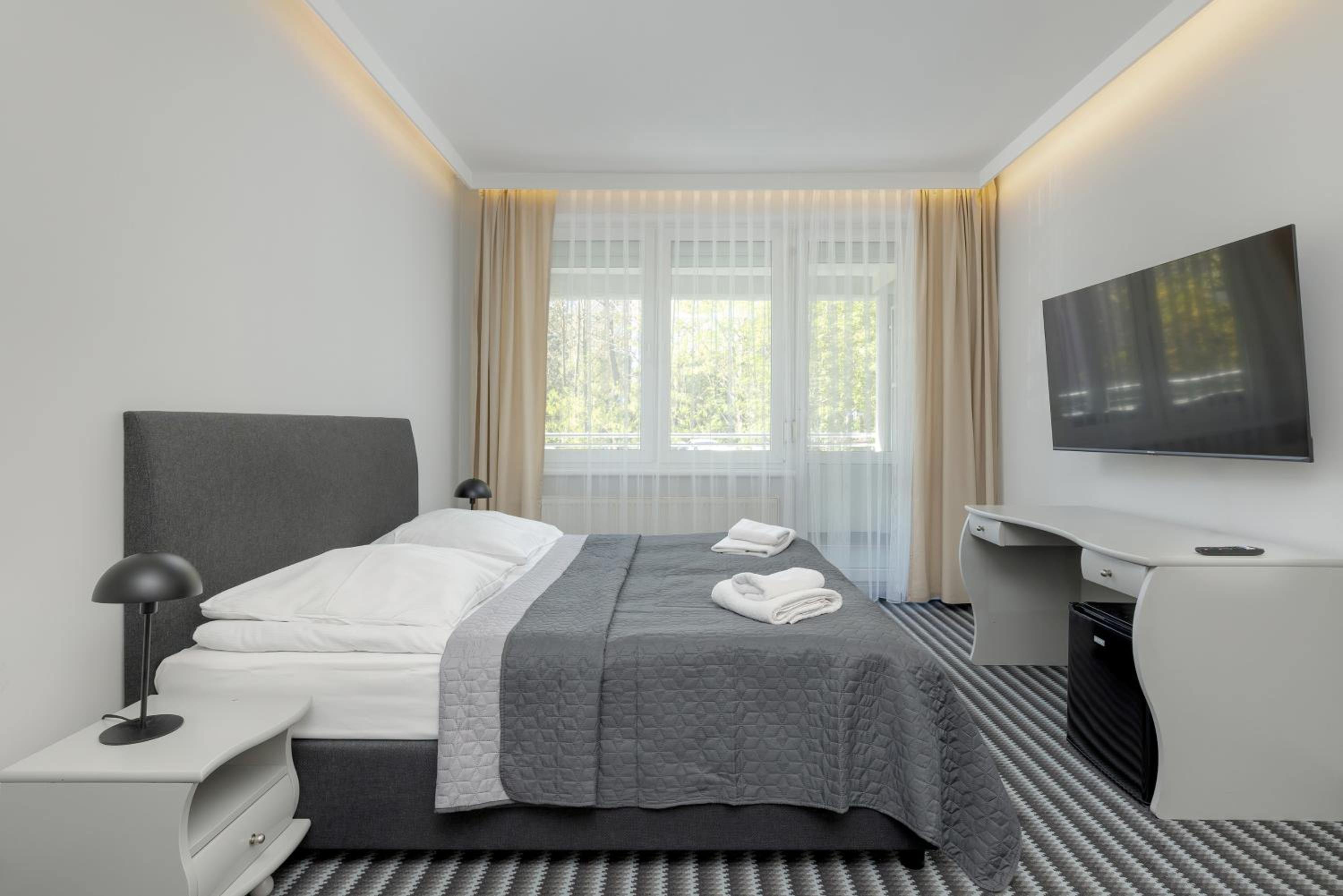 Double Room with Extra Bed - Photo 7