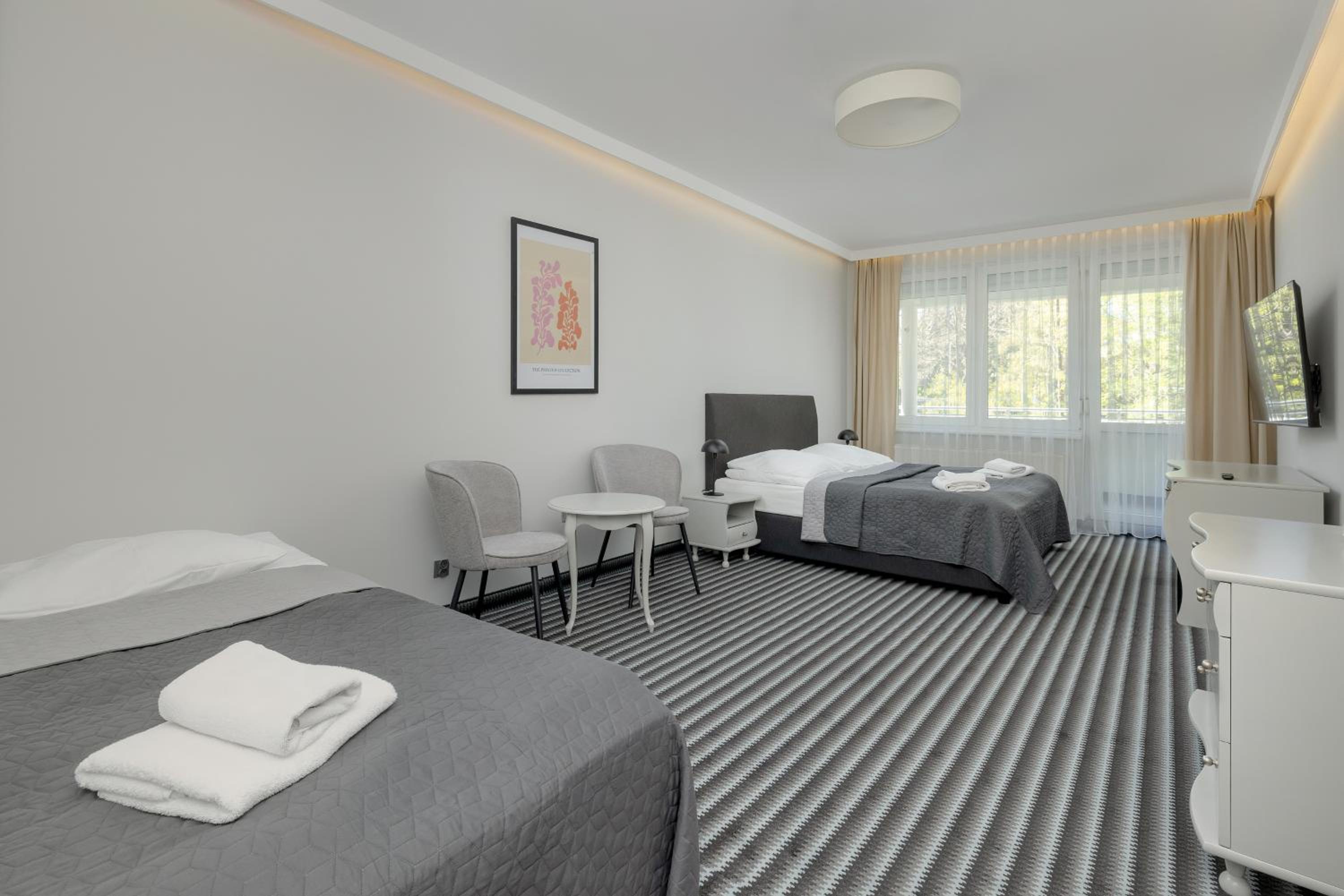 Double Room with Extra Bed - Photo 1