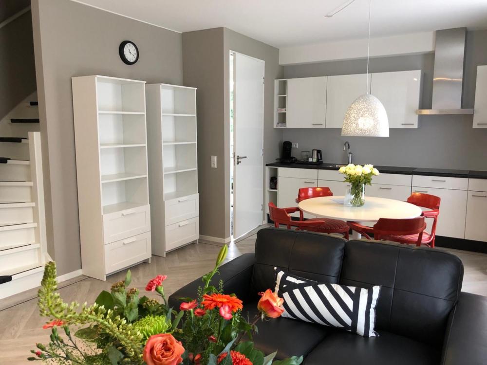 Apartment - Photo 2
