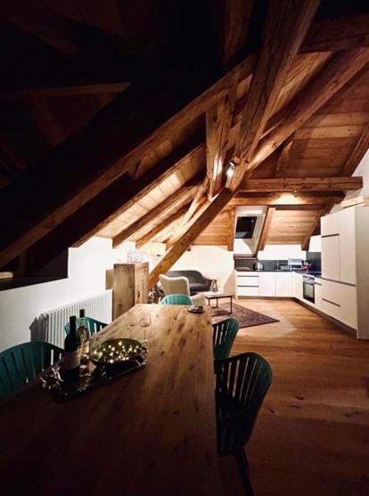 Apartment With Mountain View photo 3