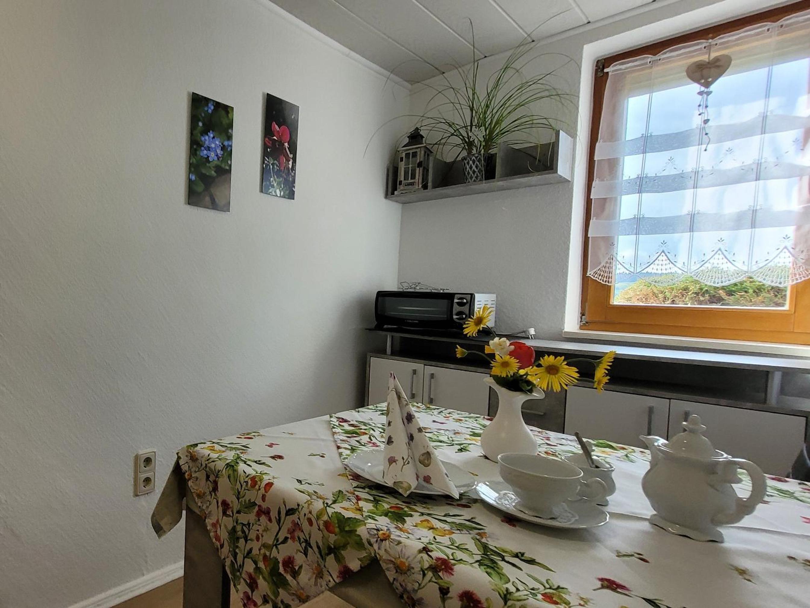 One-Bedroom Apartment with Terrace photo 3