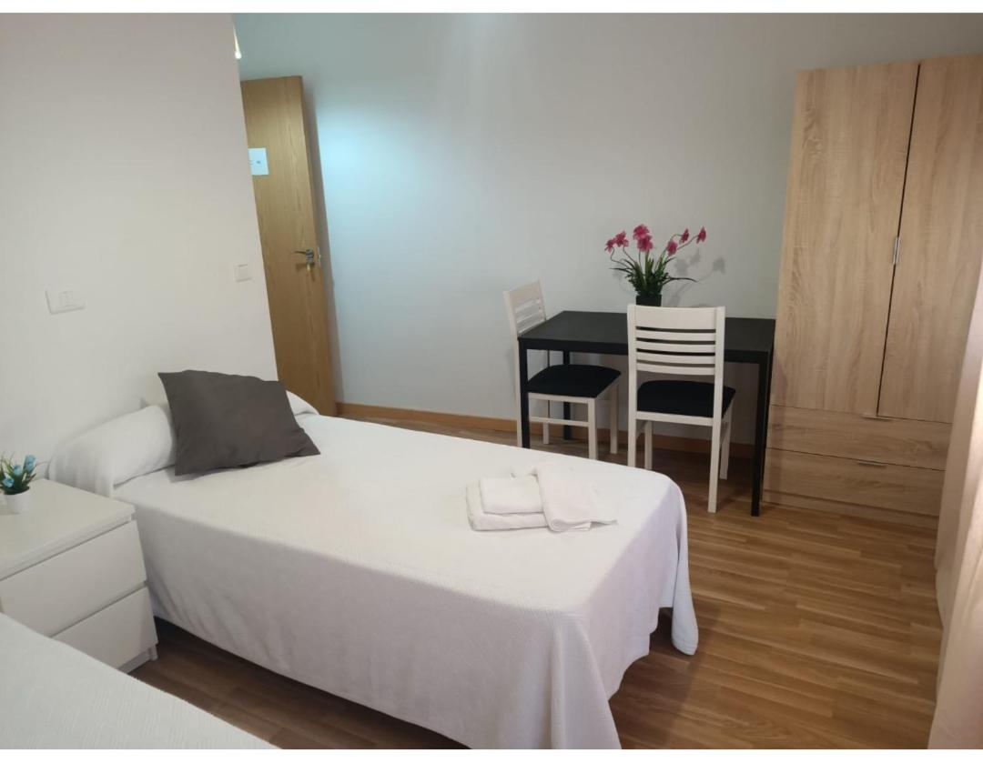 Double Room with Private Bathroom photo 1