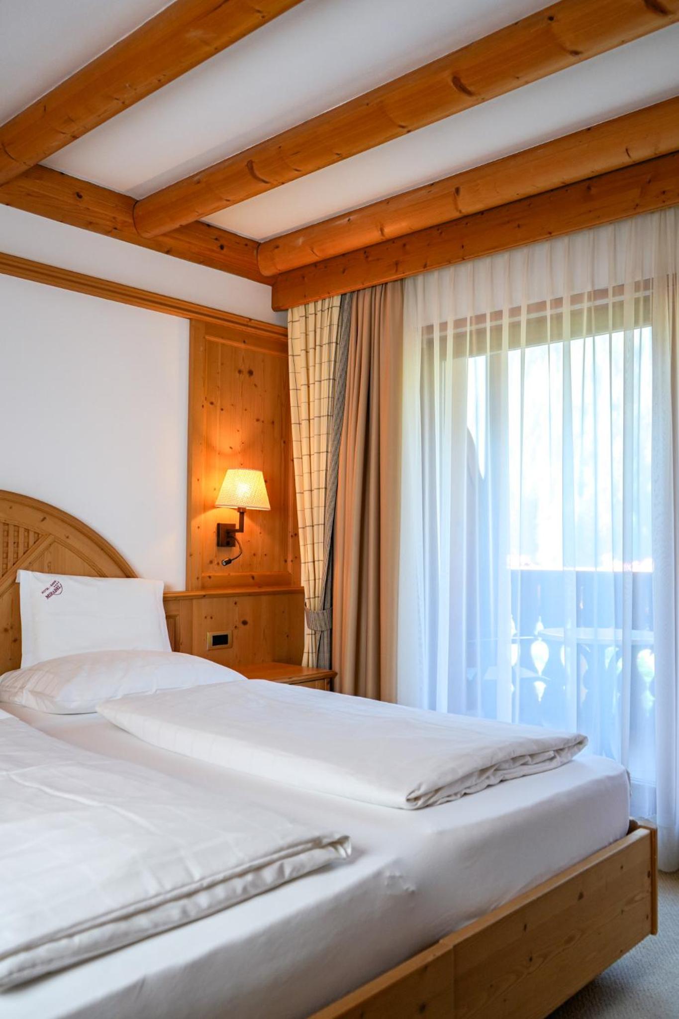 Junior Suite (2 Adults) - Photo 6