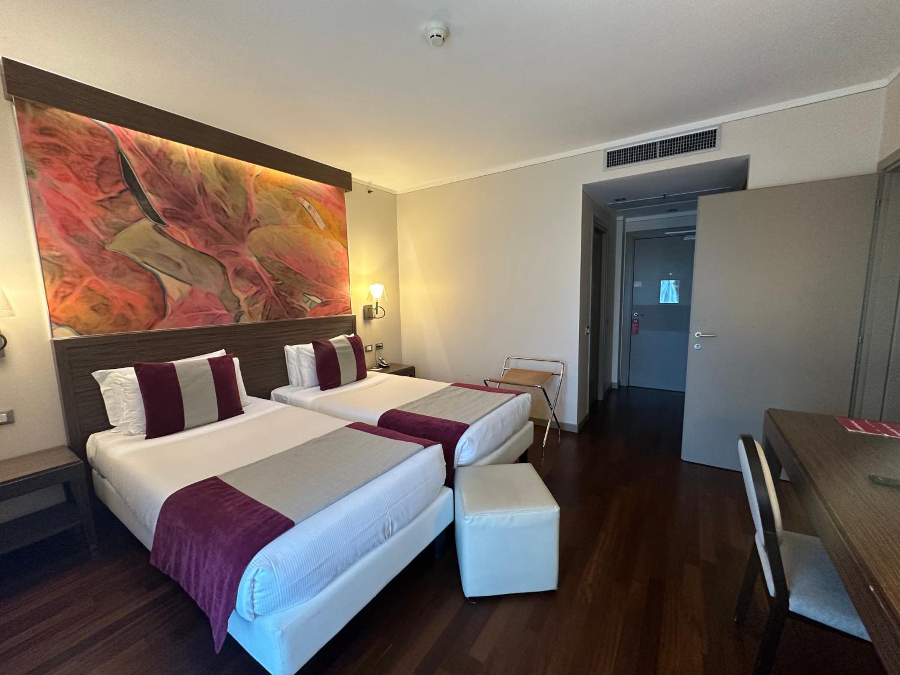 Twin Room with Shower